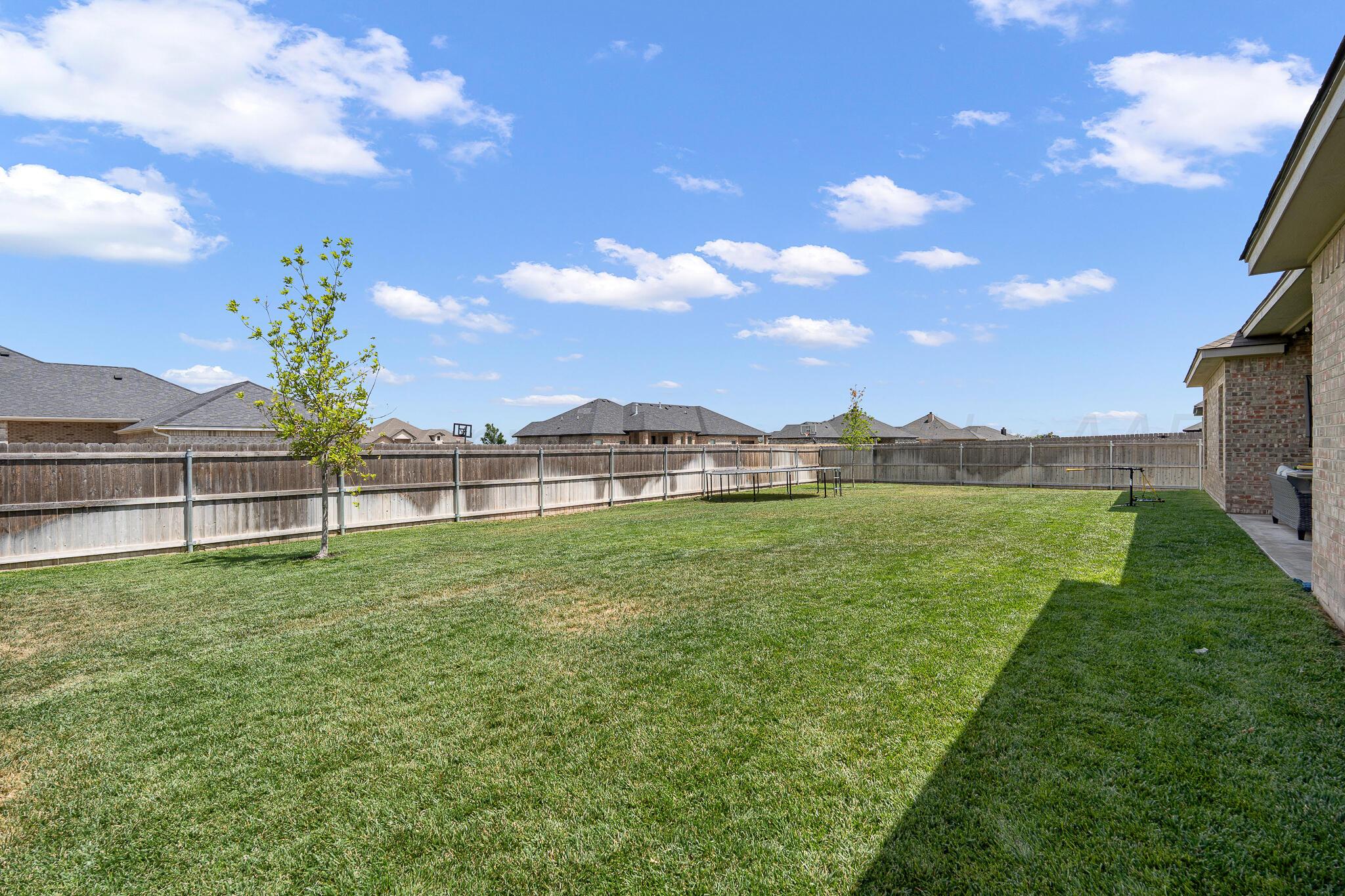 508 Country Club Drive Property Photo 9