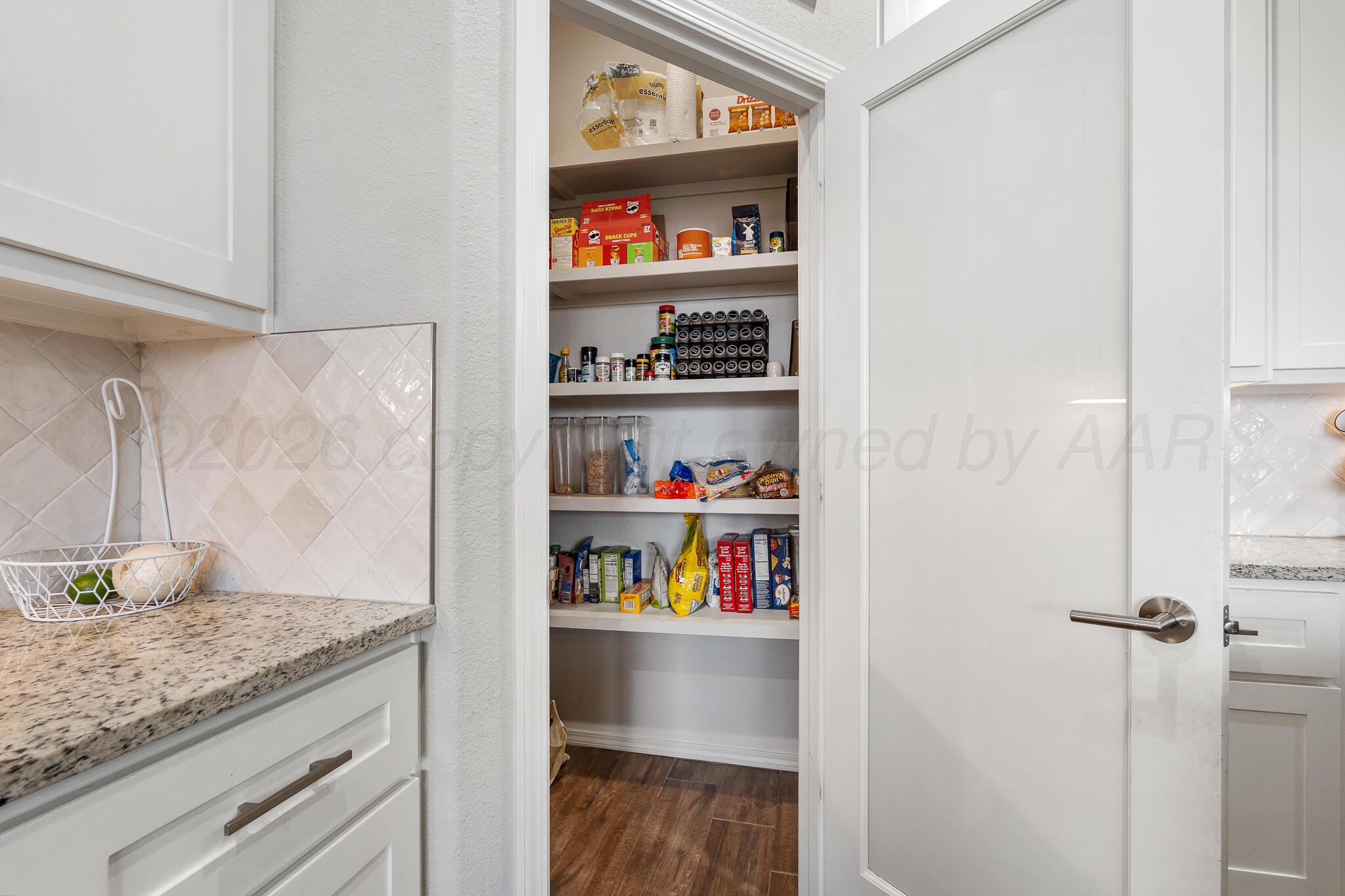 508 Country Club Drive Property Photo 19