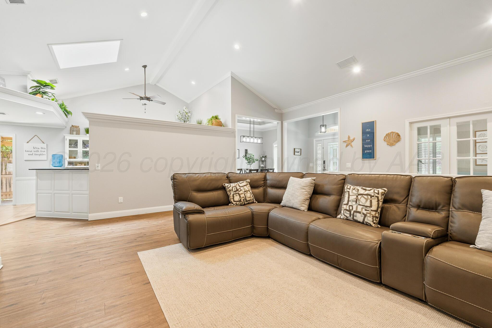 7715 Stuyvesant Avenue Property Photo 3