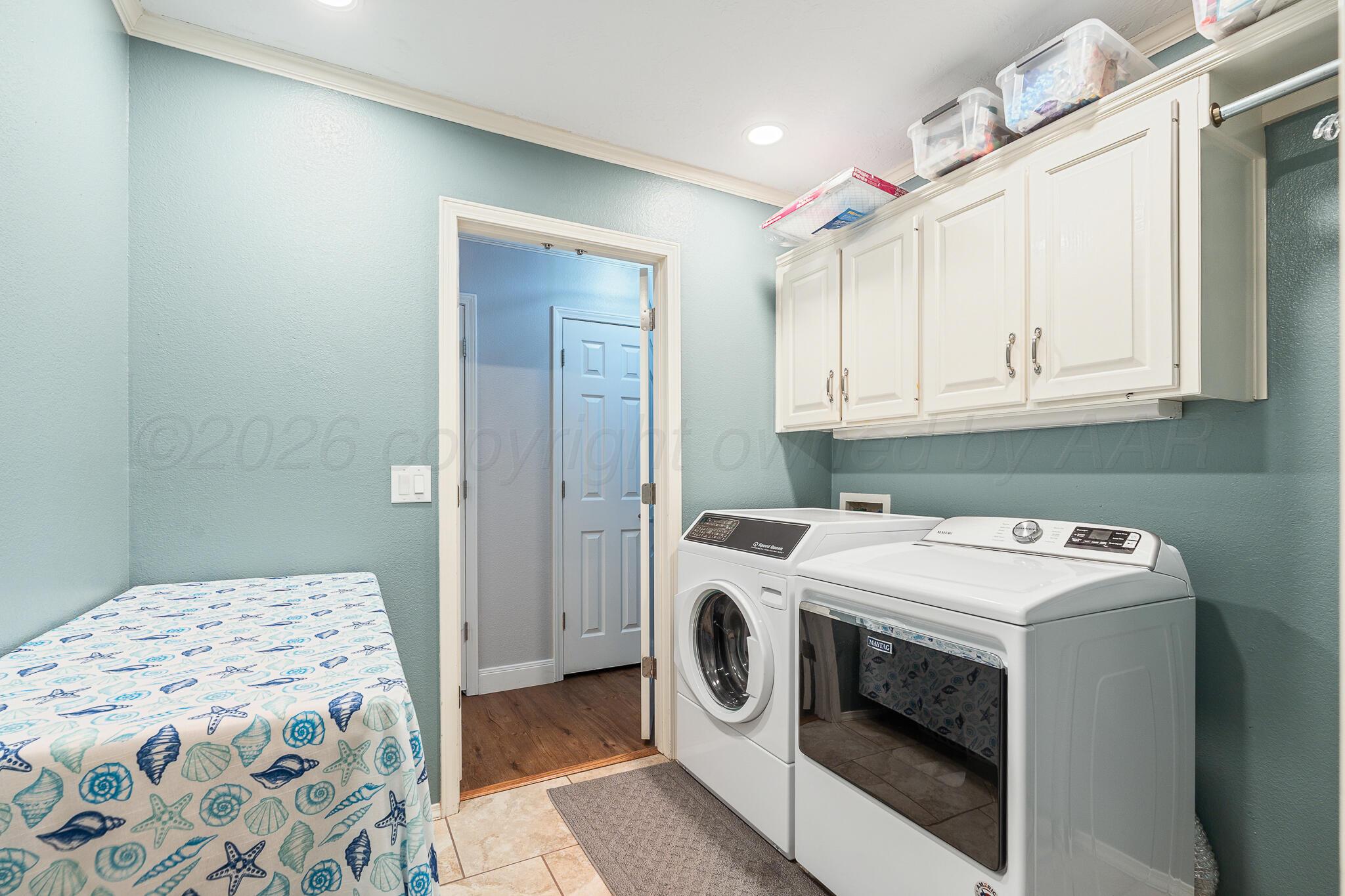 7715 Stuyvesant Avenue Property Photo 23