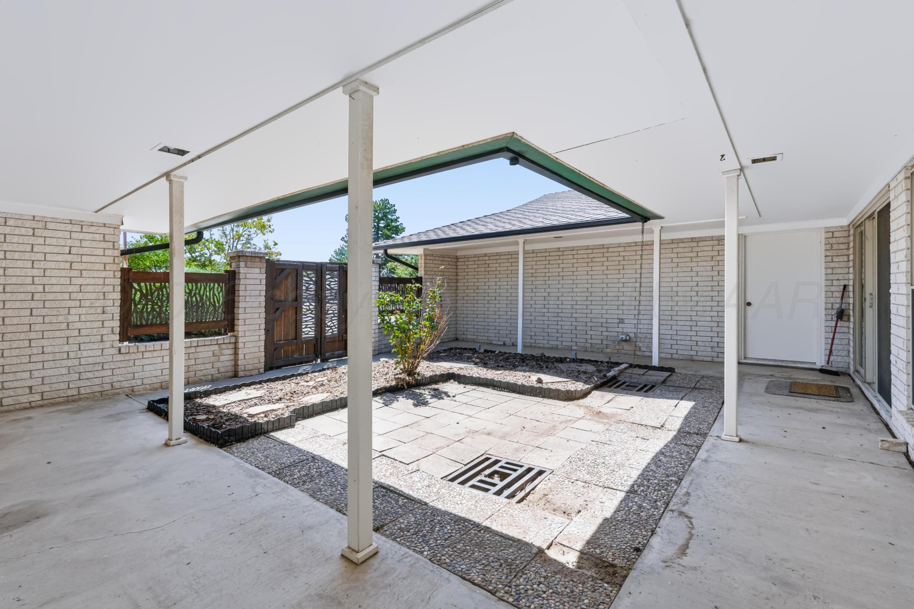 401 Bailey Avenue Property Photo 6