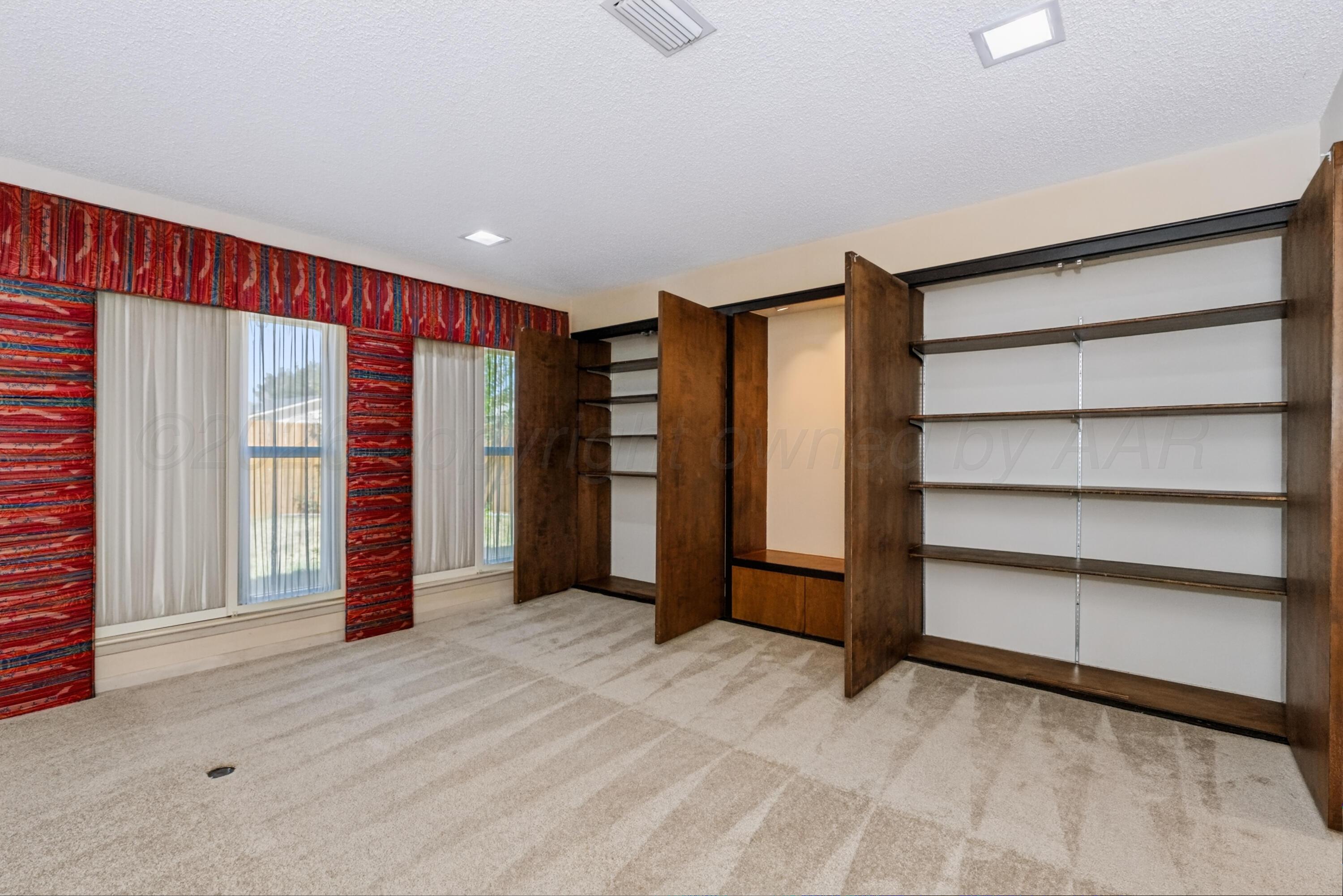 401 Bailey Avenue Property Photo 20