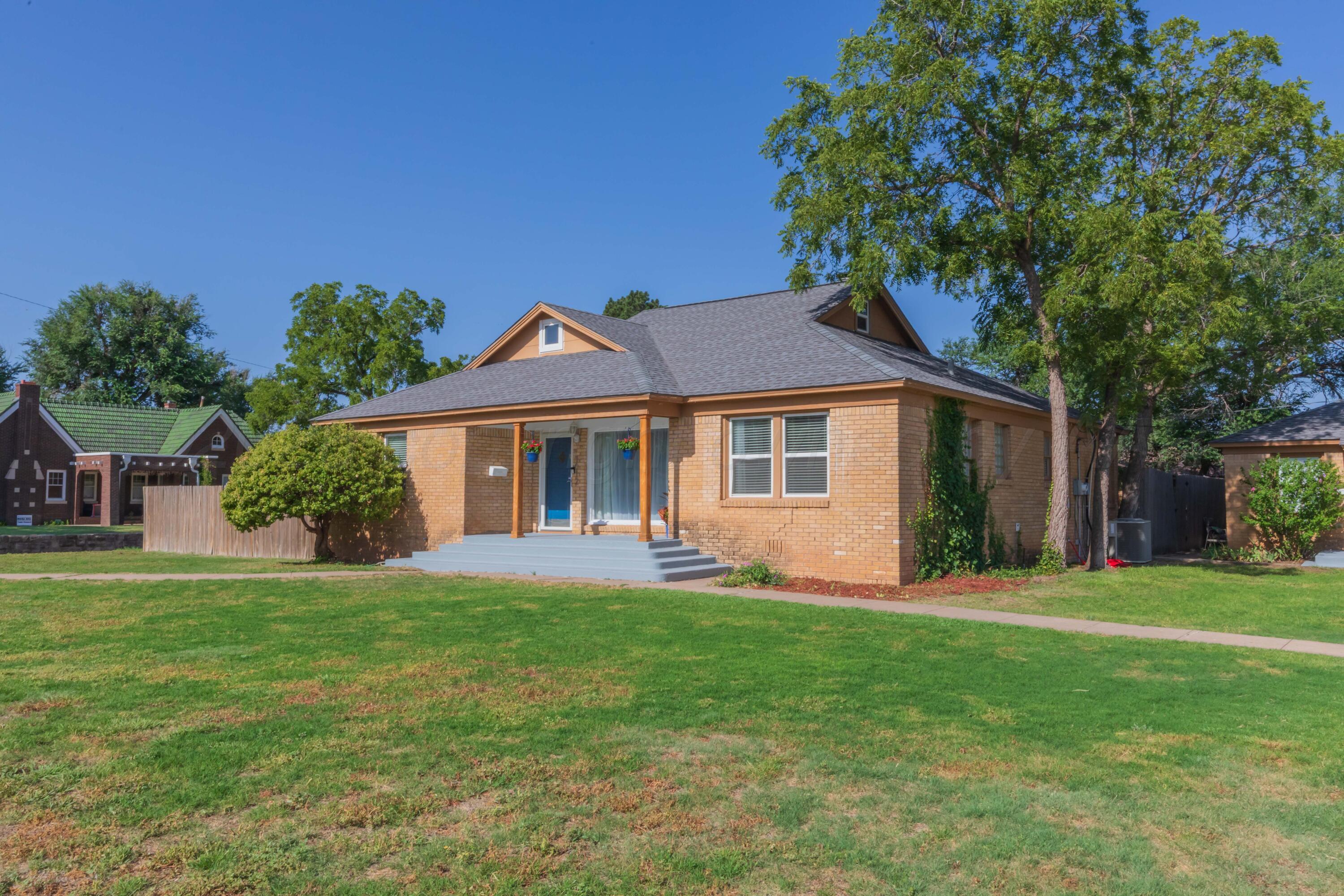 1012 Broadmoor Street Property Photo 3