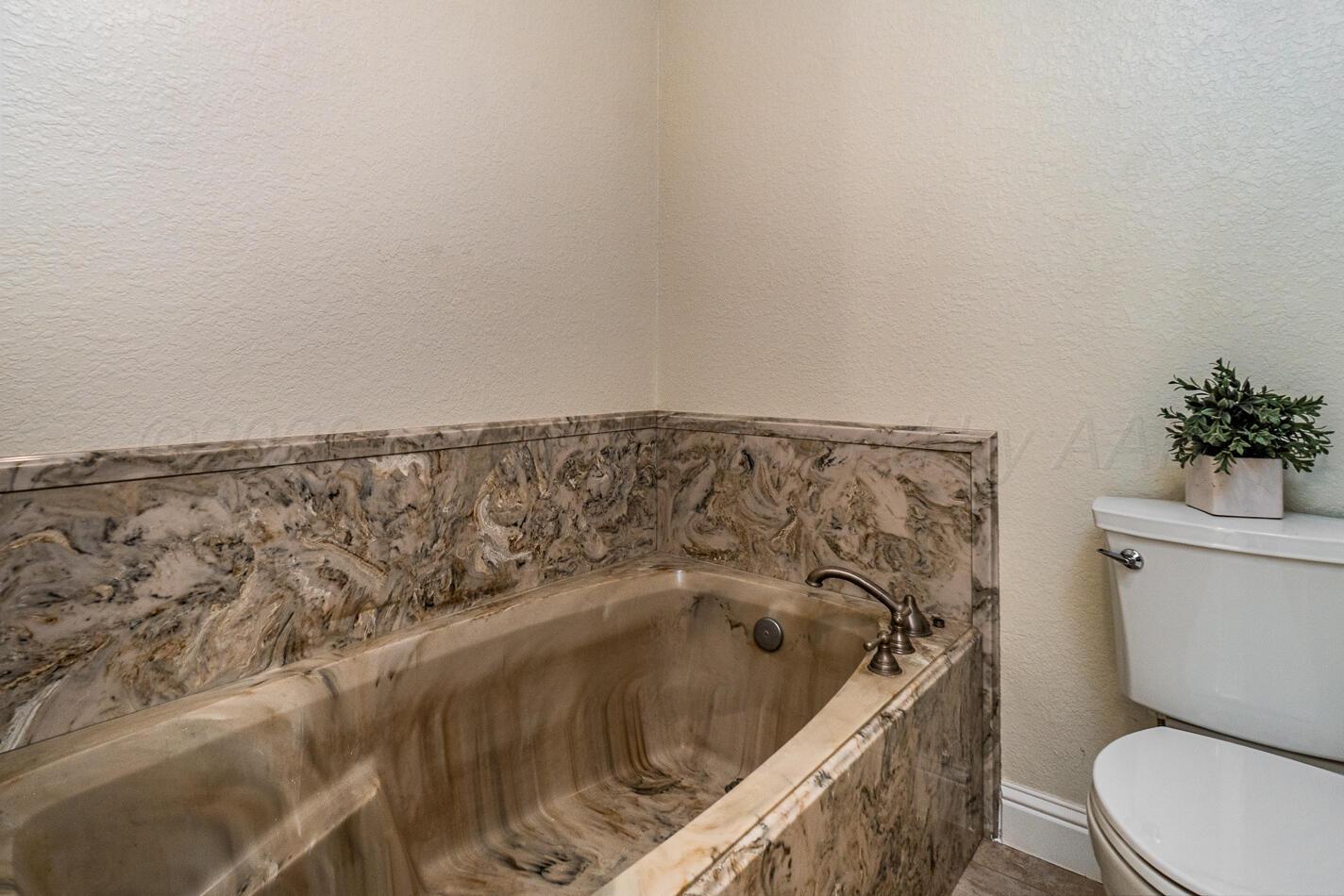12100 S Osage Street Property Photo 27
