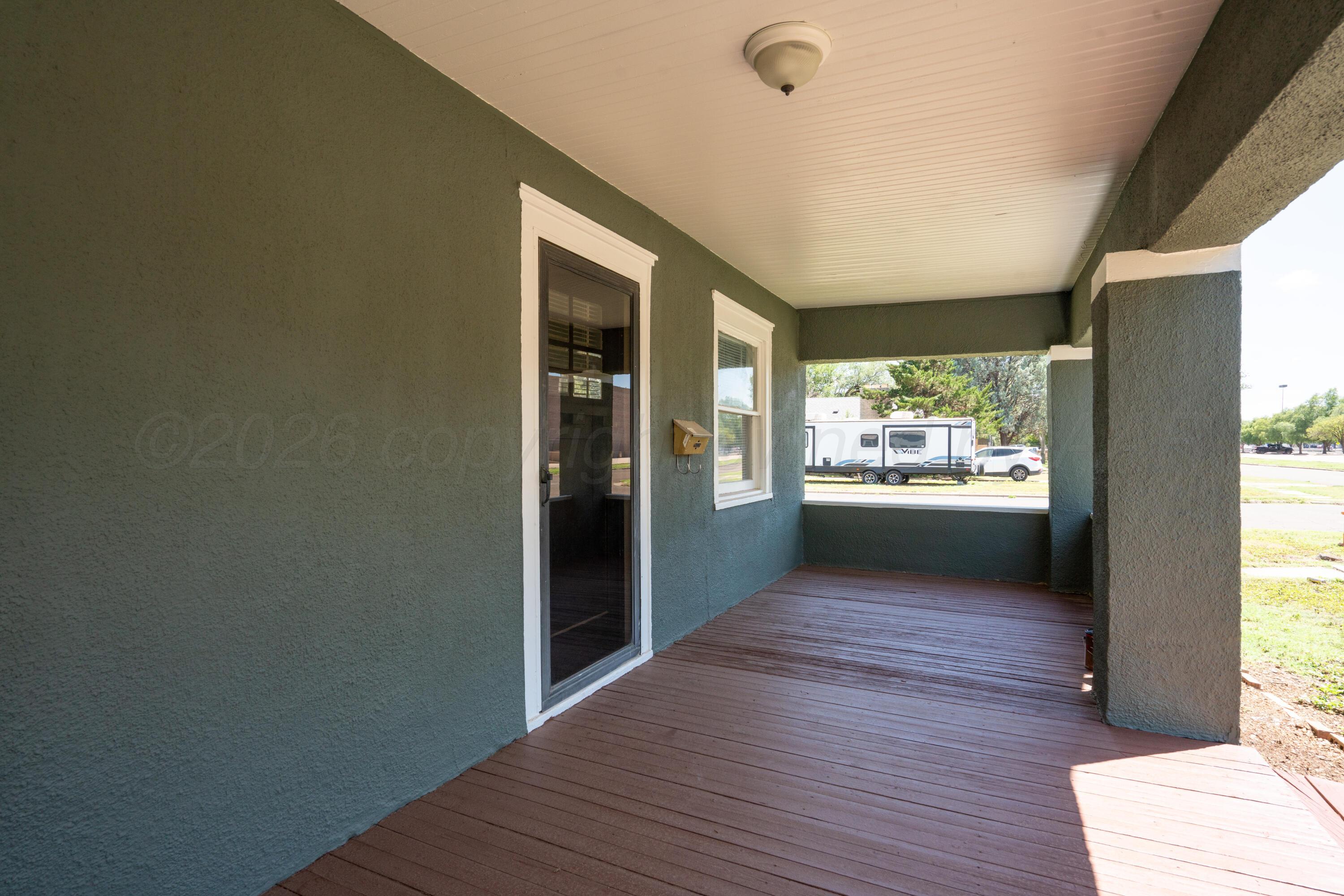 1619 S Madison Street Property Photo 6