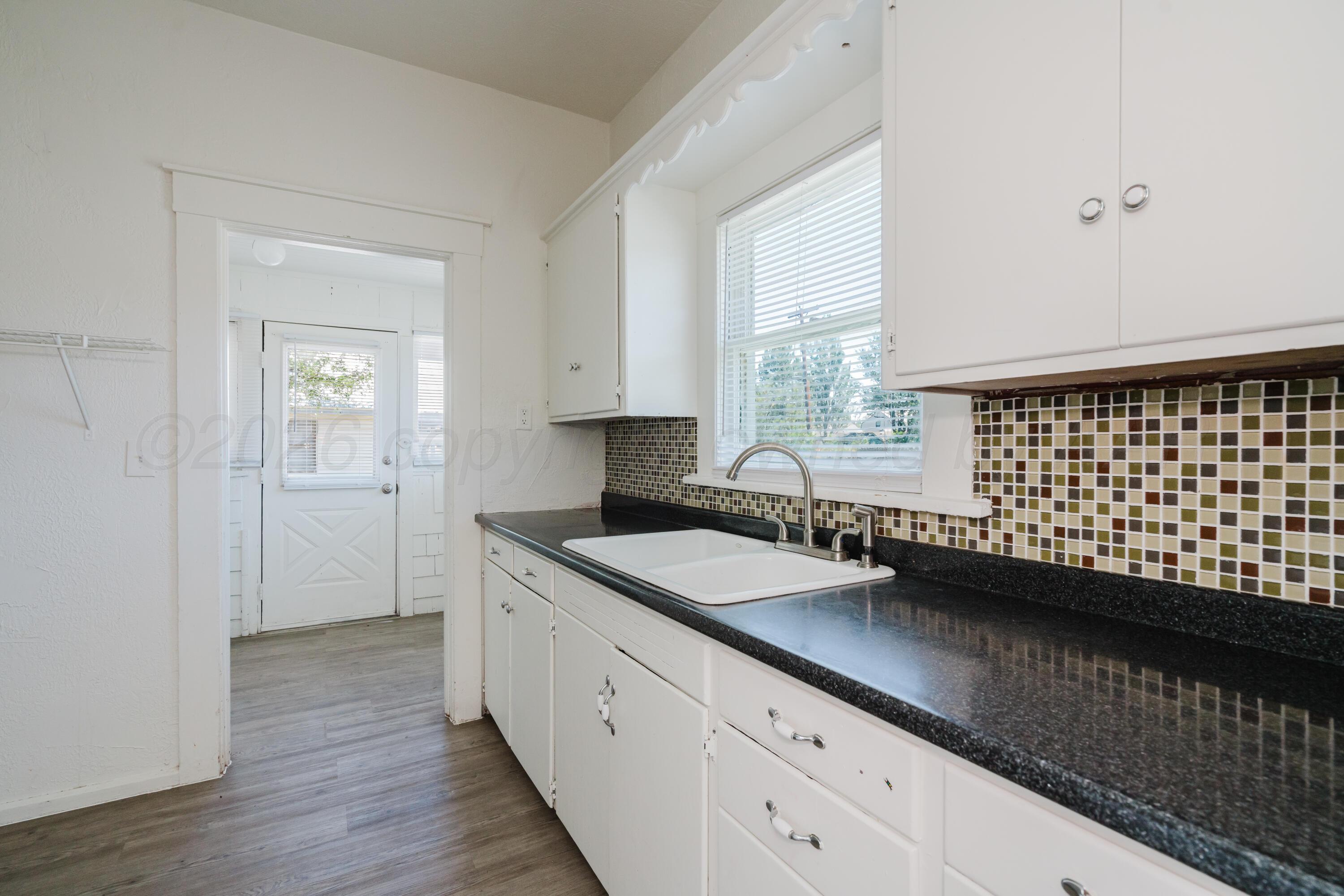 1619 S Madison Street Property Photo 14