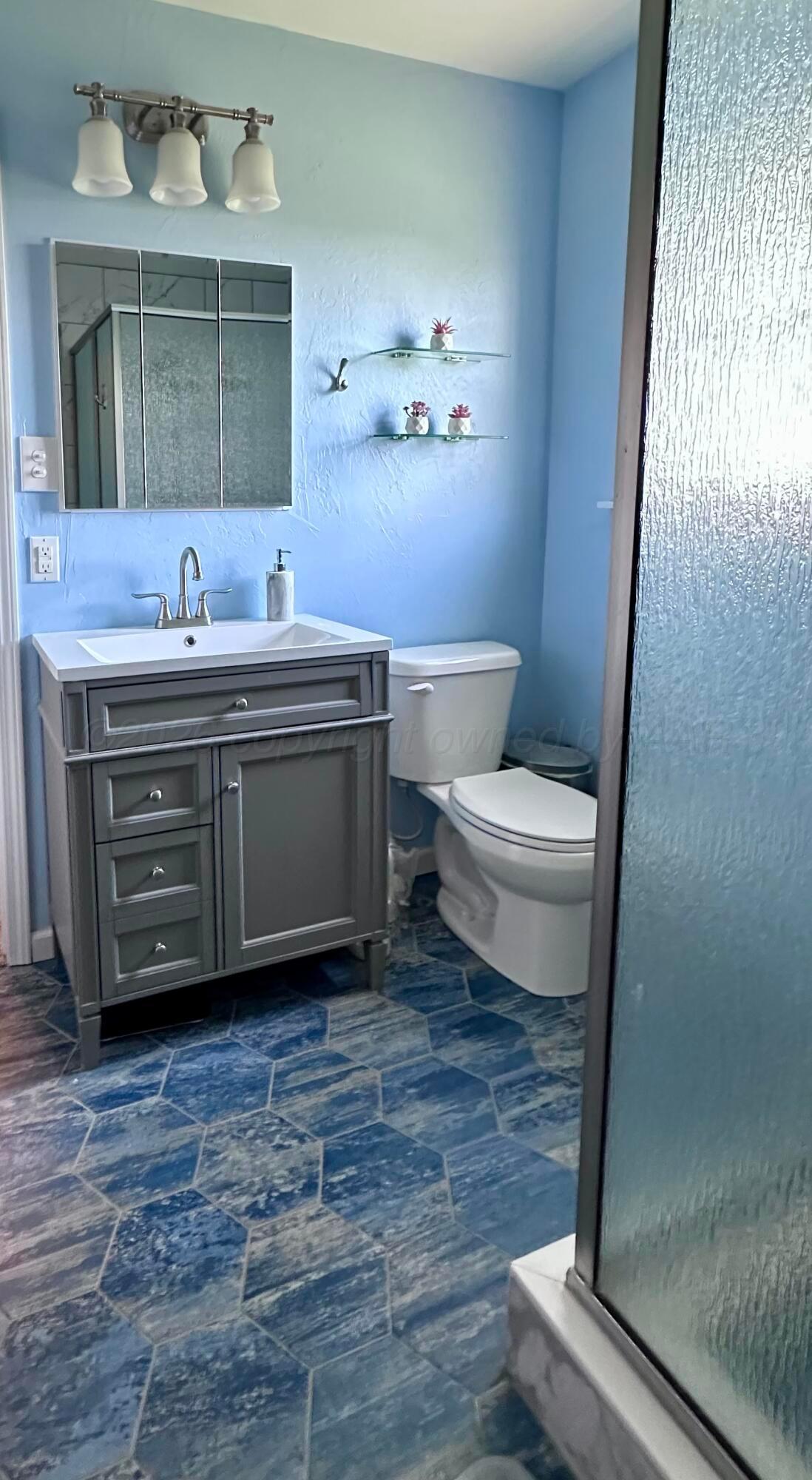 802 Wilbanks Drive Property Photo 8