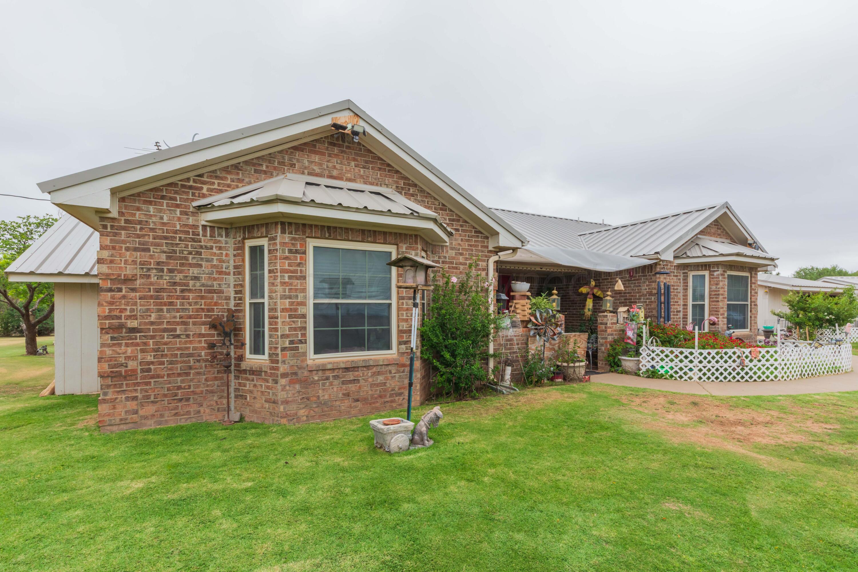 16700 Old Ranch Road Property Photo 2