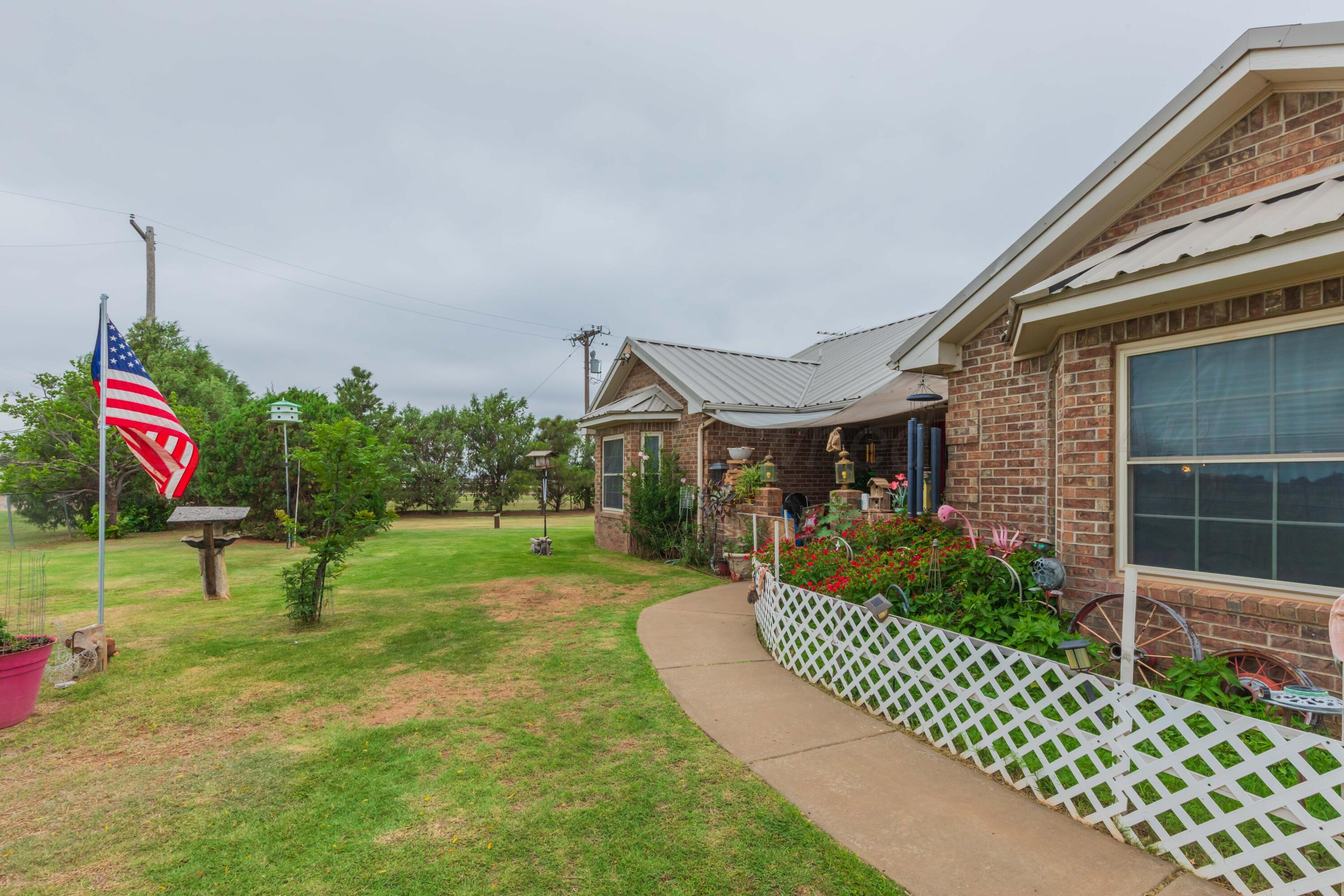 16700 Old Ranch Road Property Photo 5