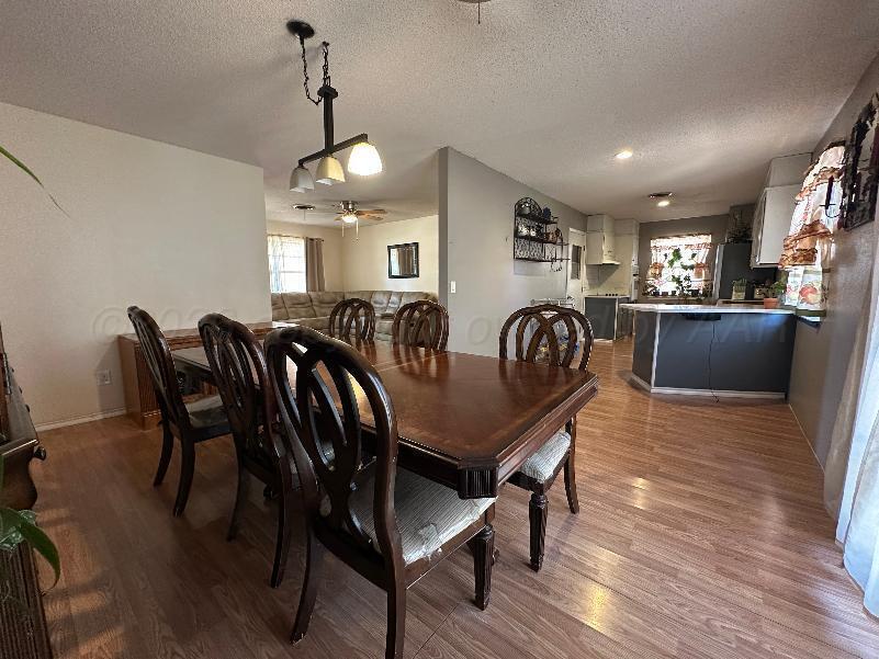 913 Shamrock Drive Property Photo 3
