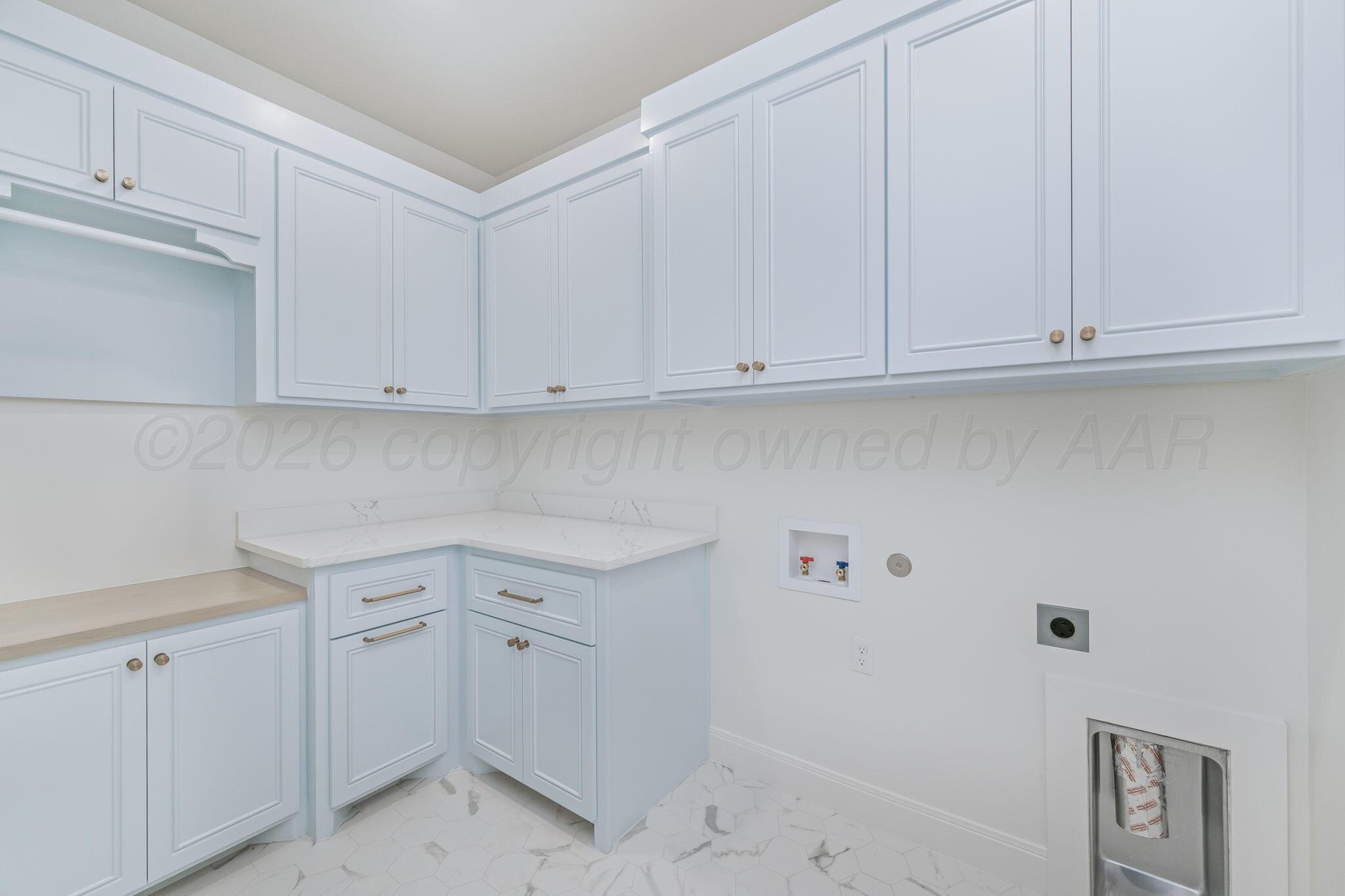 18800 Tucumcari Drive Property Photo 12