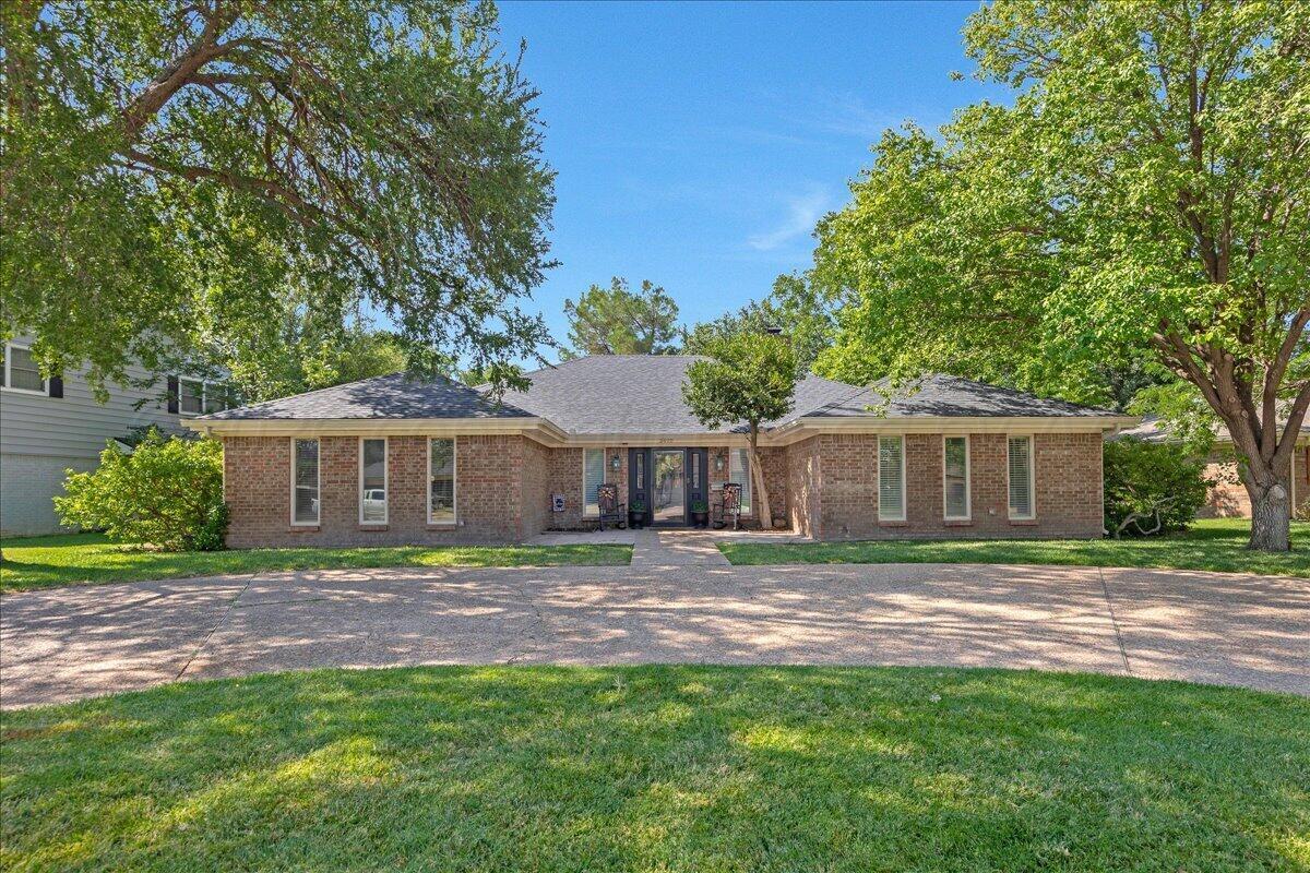 3406 Danbury Drive Property Photo 1
