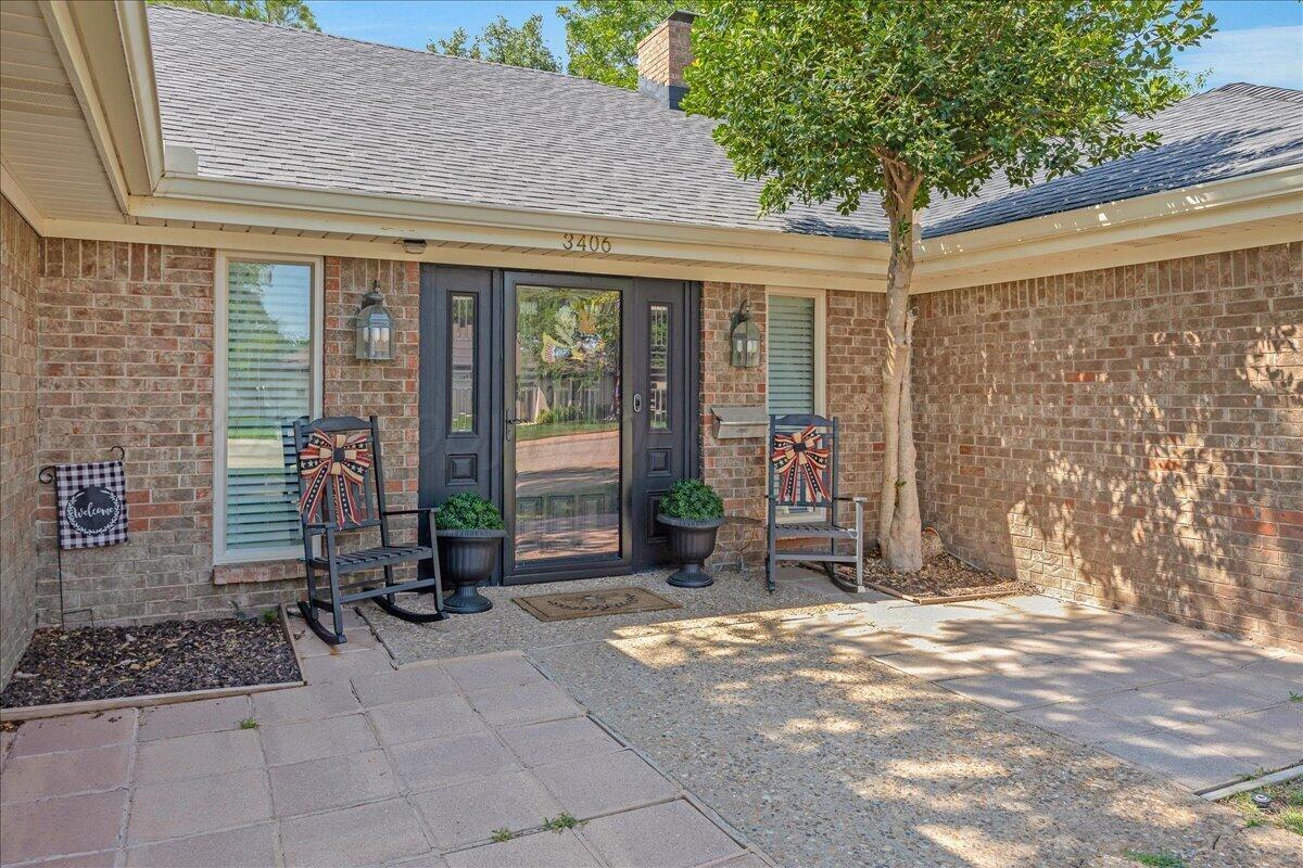 3406 Danbury Drive Property Photo 3