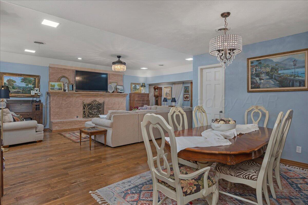 3406 Danbury Drive Property Photo 8