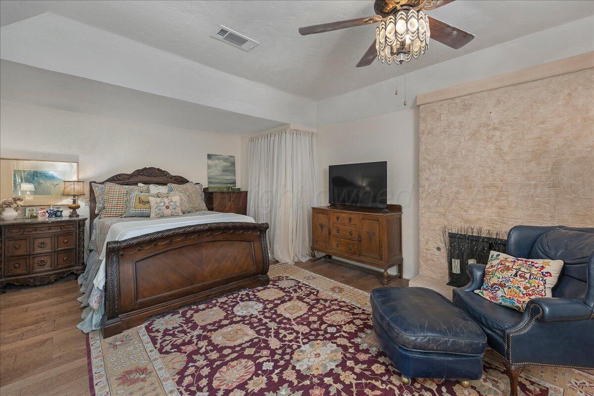 3406 Danbury Drive Property Photo 17