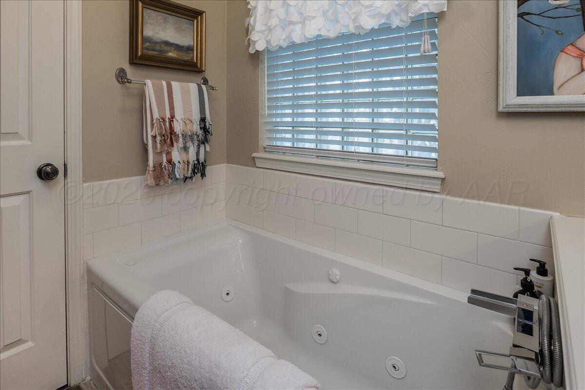 3406 Danbury Drive Property Photo 21