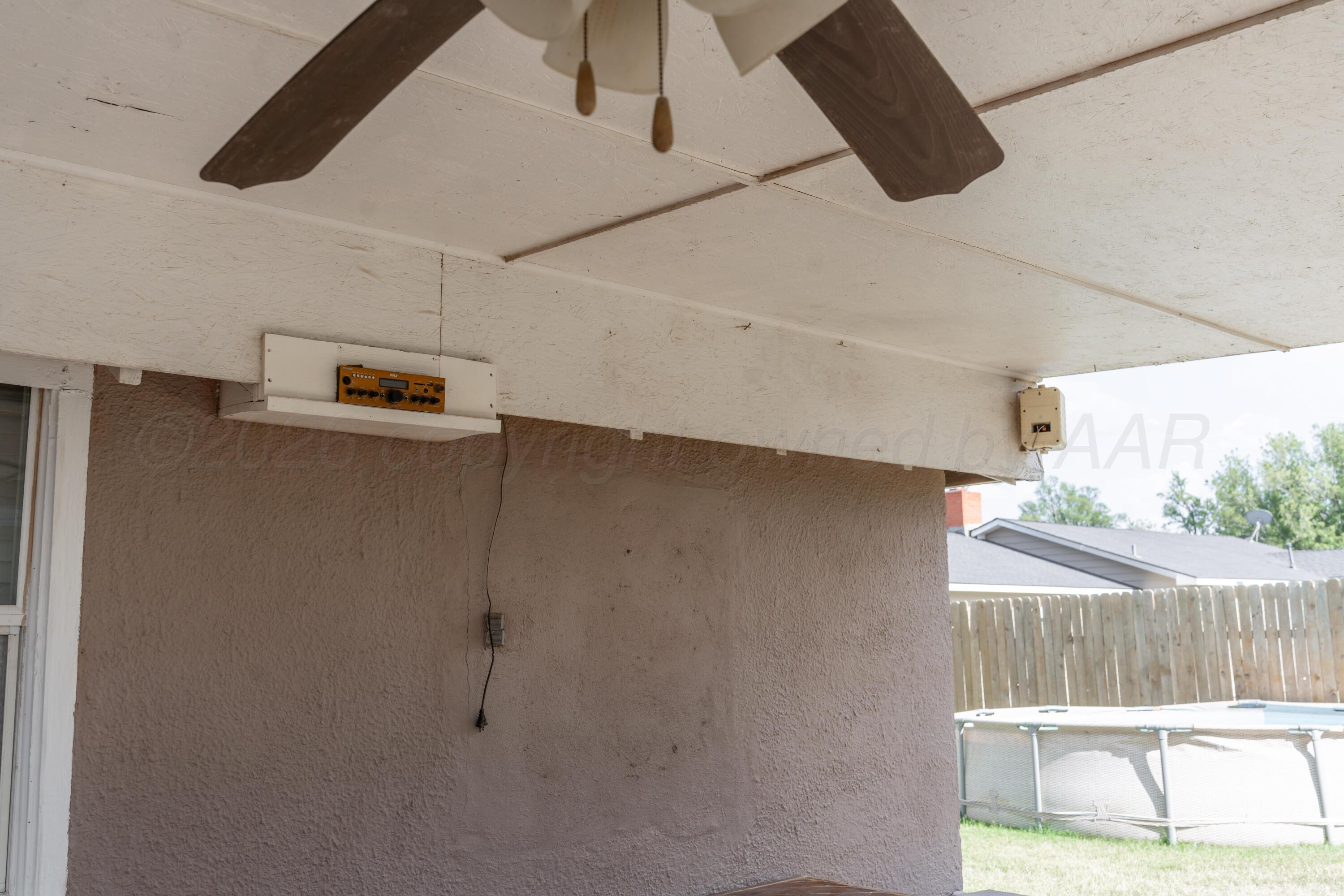 1126 S Main Street Property Photo 17
