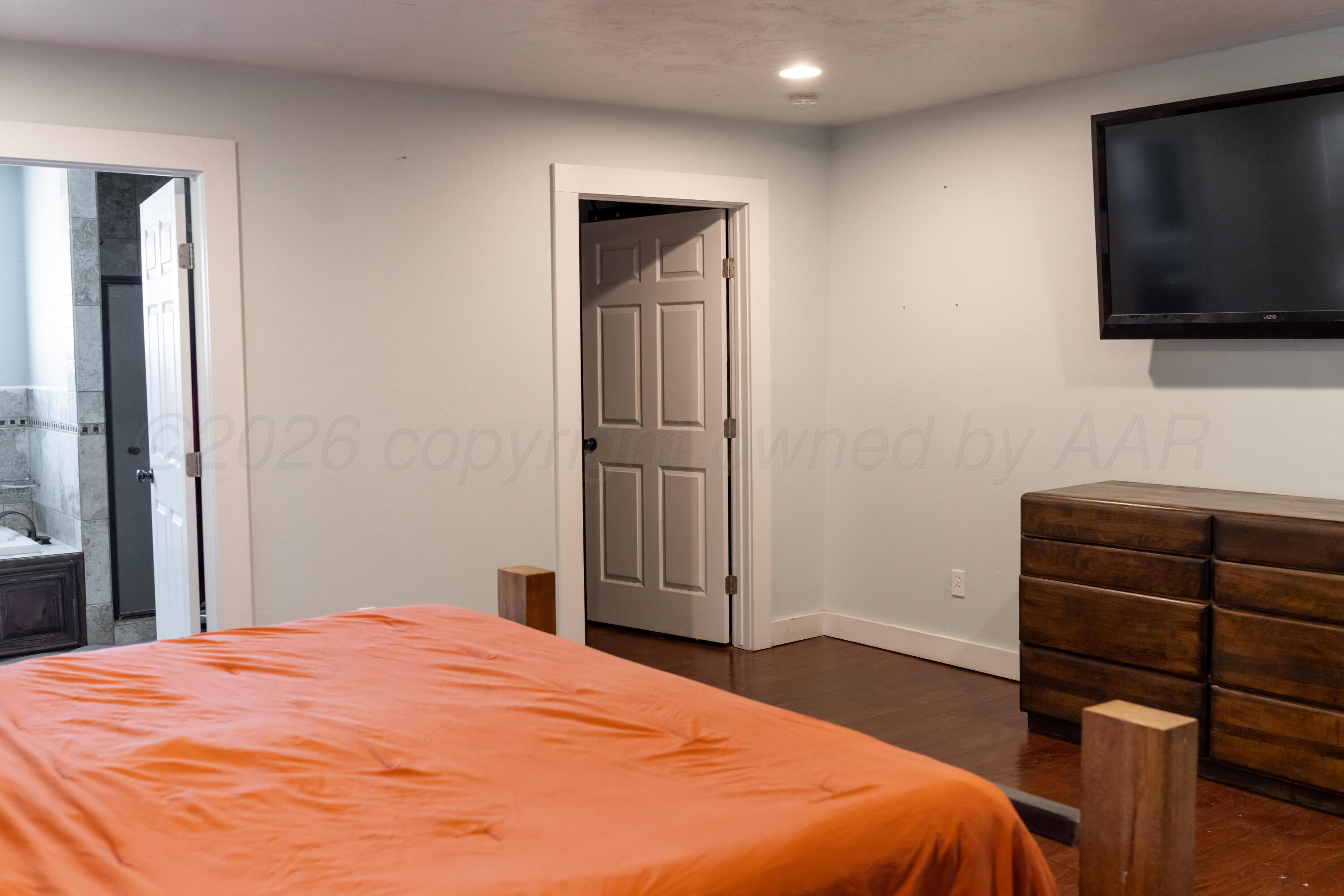 1126 S Main Street Property Photo 52