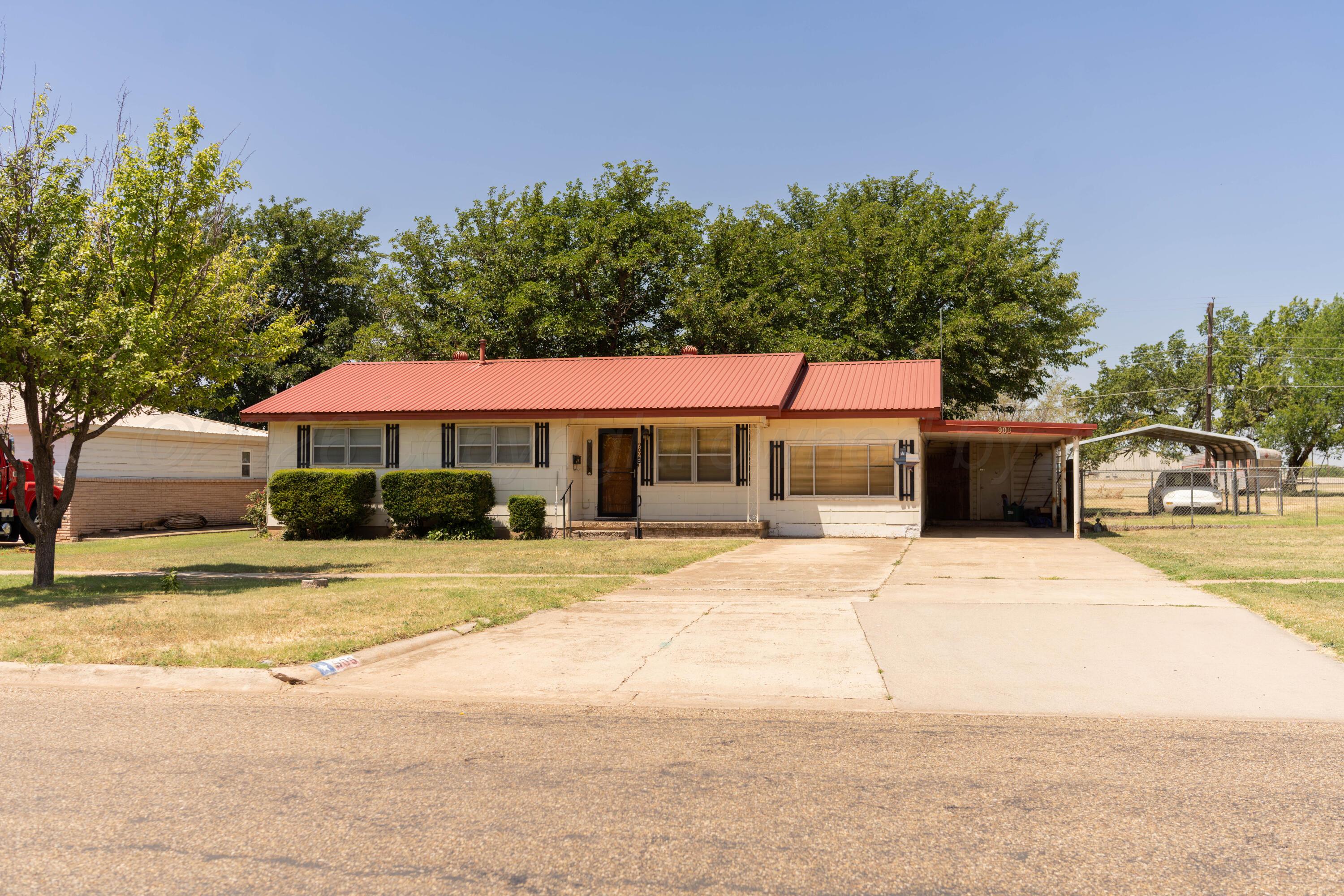 909 S Madden Street Property Photo 2