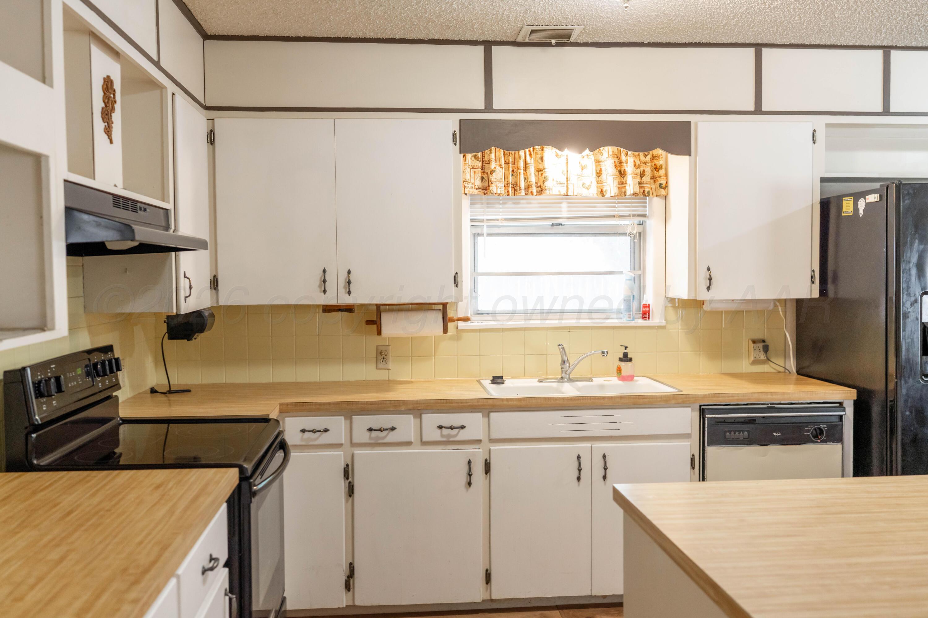 909 S Madden Street Property Photo 11