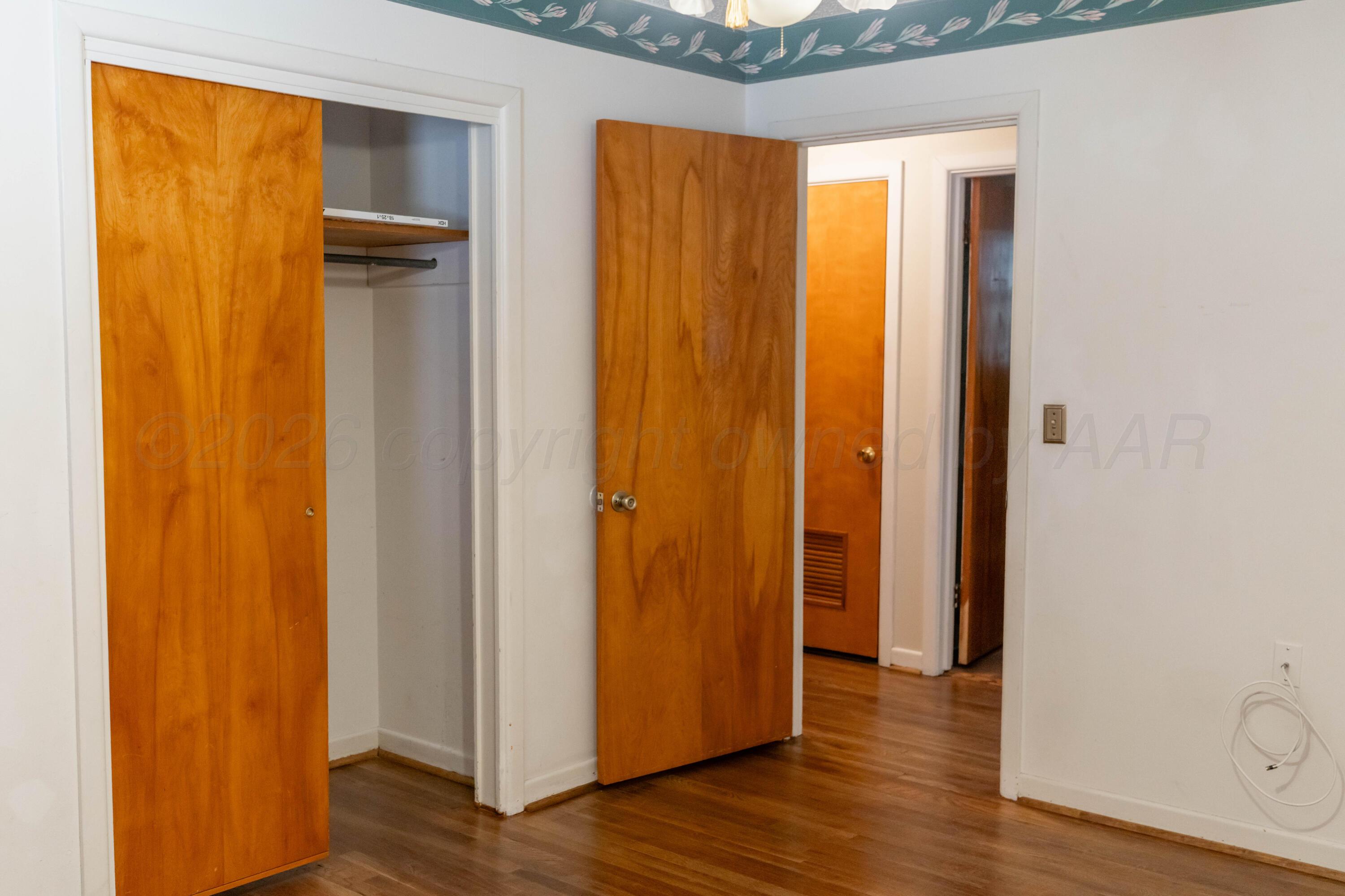 909 S Madden Street Property Photo 18