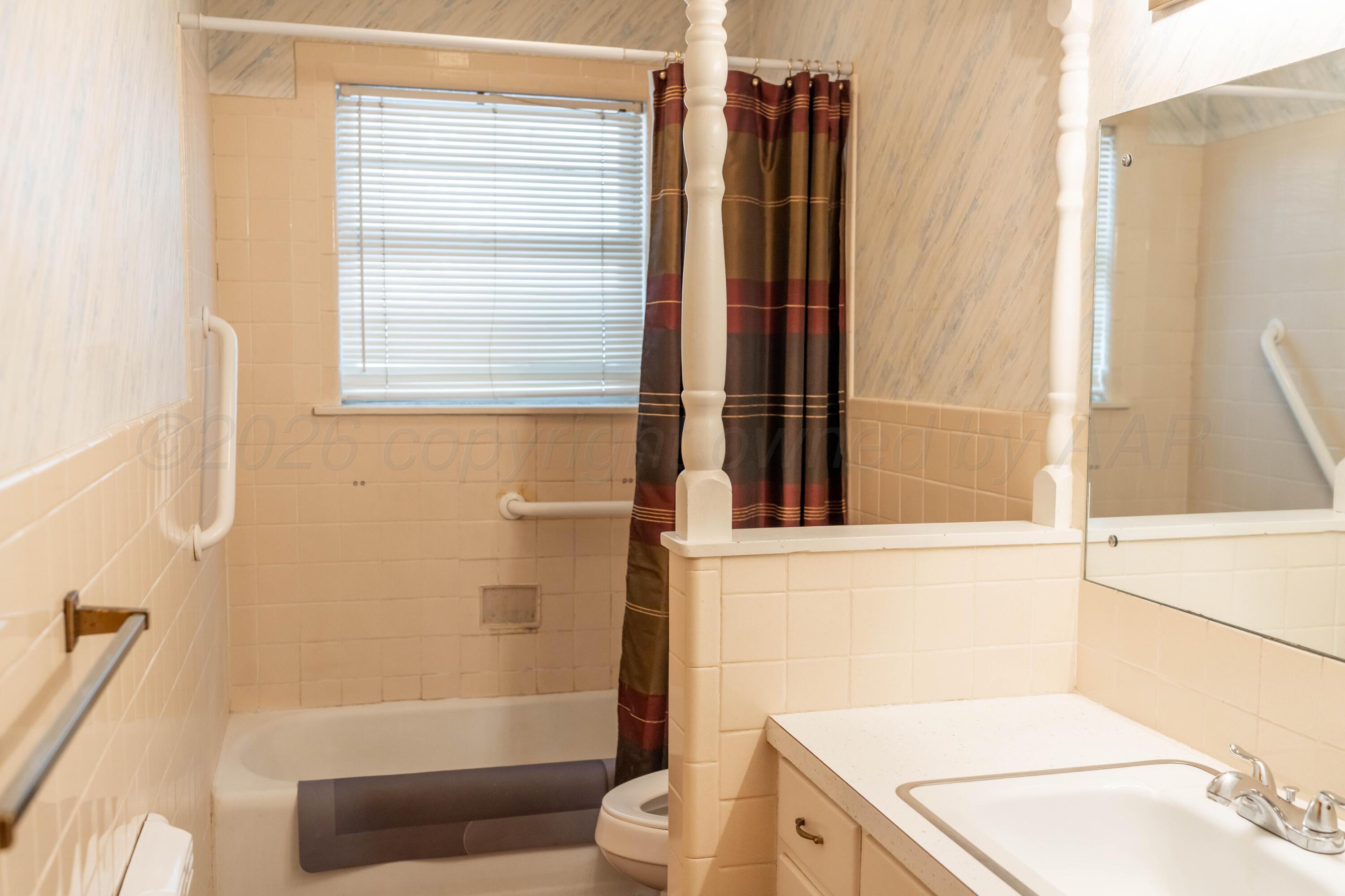 909 S Madden Street Property Photo 19