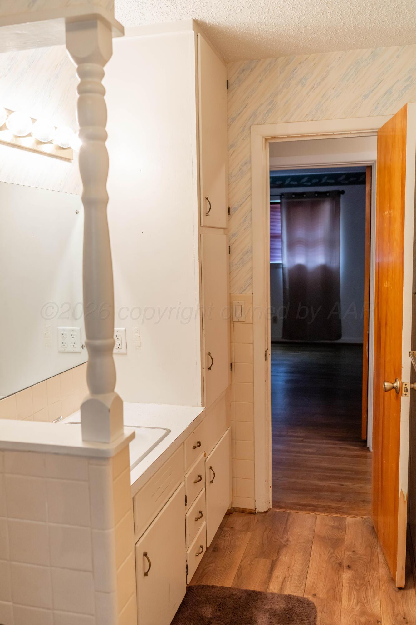 909 S Madden Street Property Photo 21