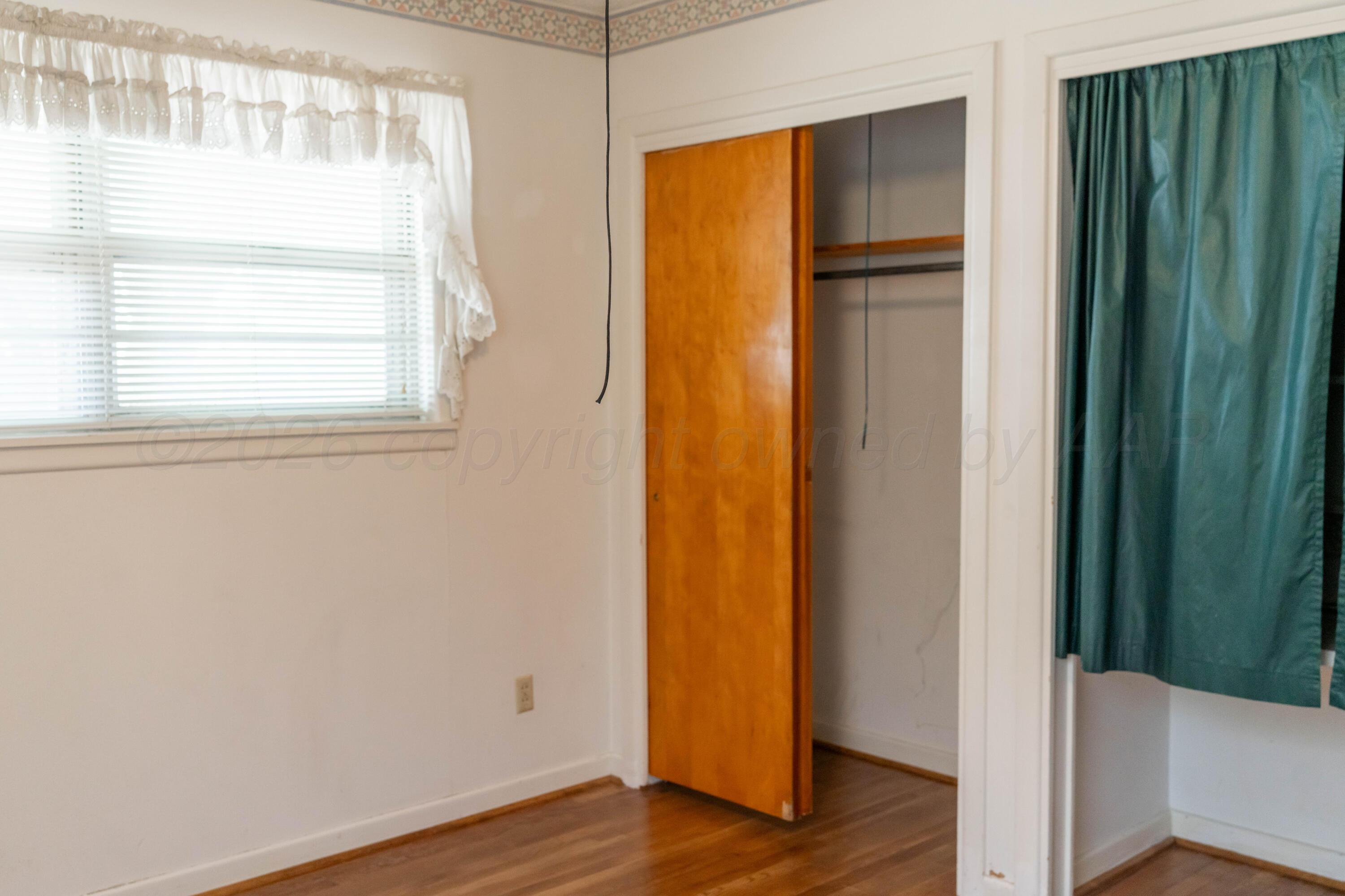 909 S Madden Street Property Photo 24