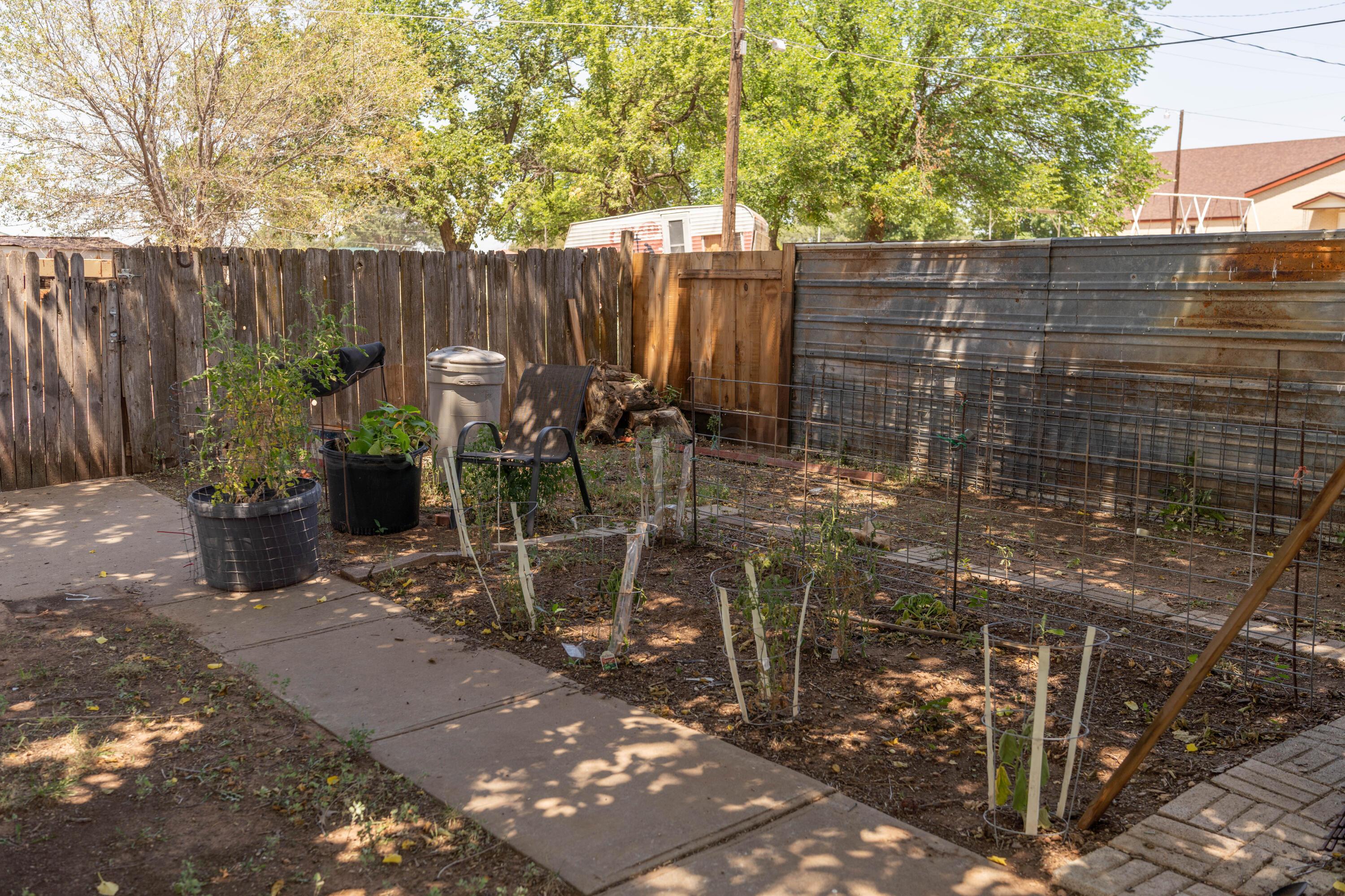 909 S Madden Street Property Photo 30