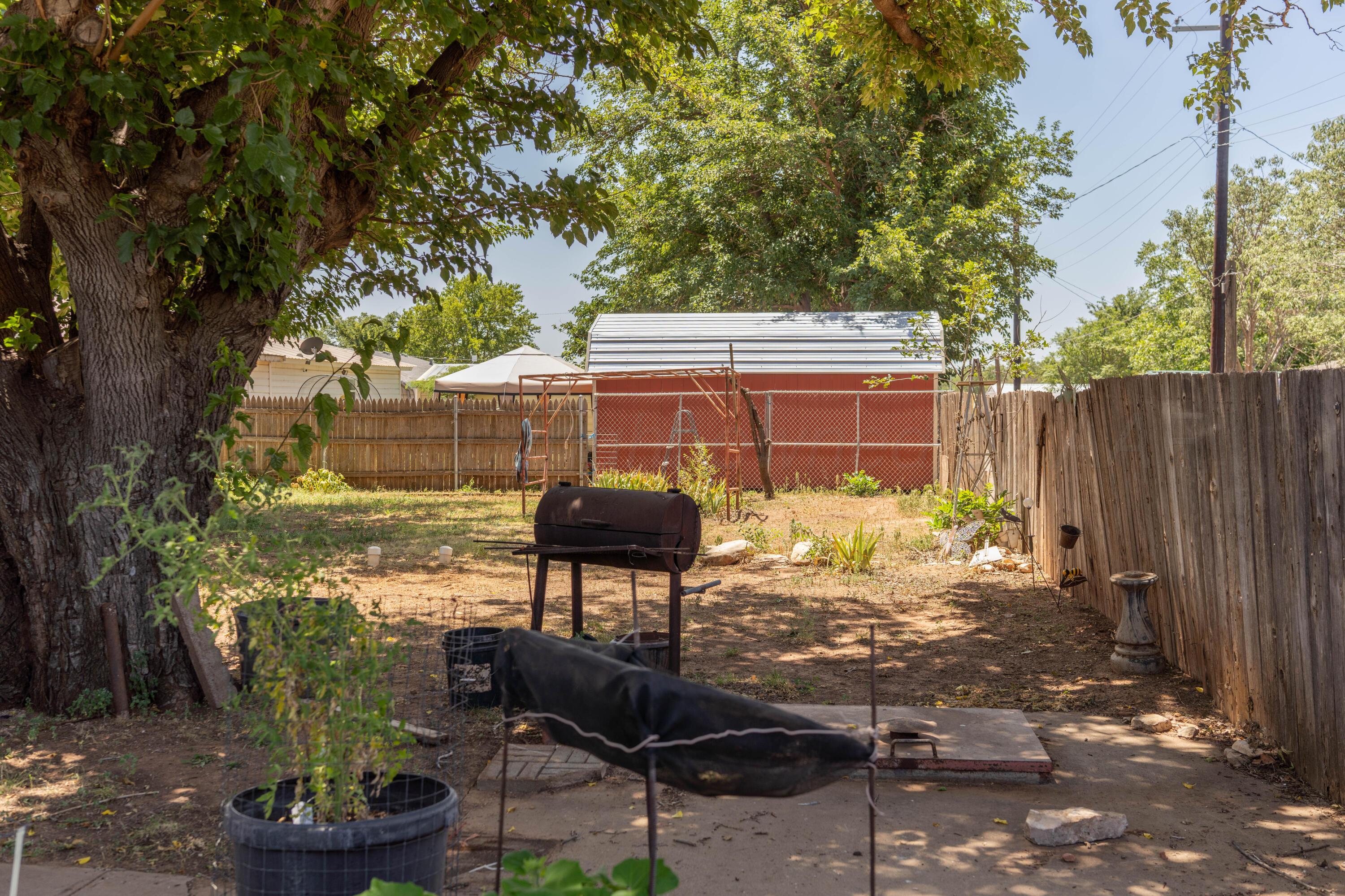 909 S Madden Street Property Photo 32