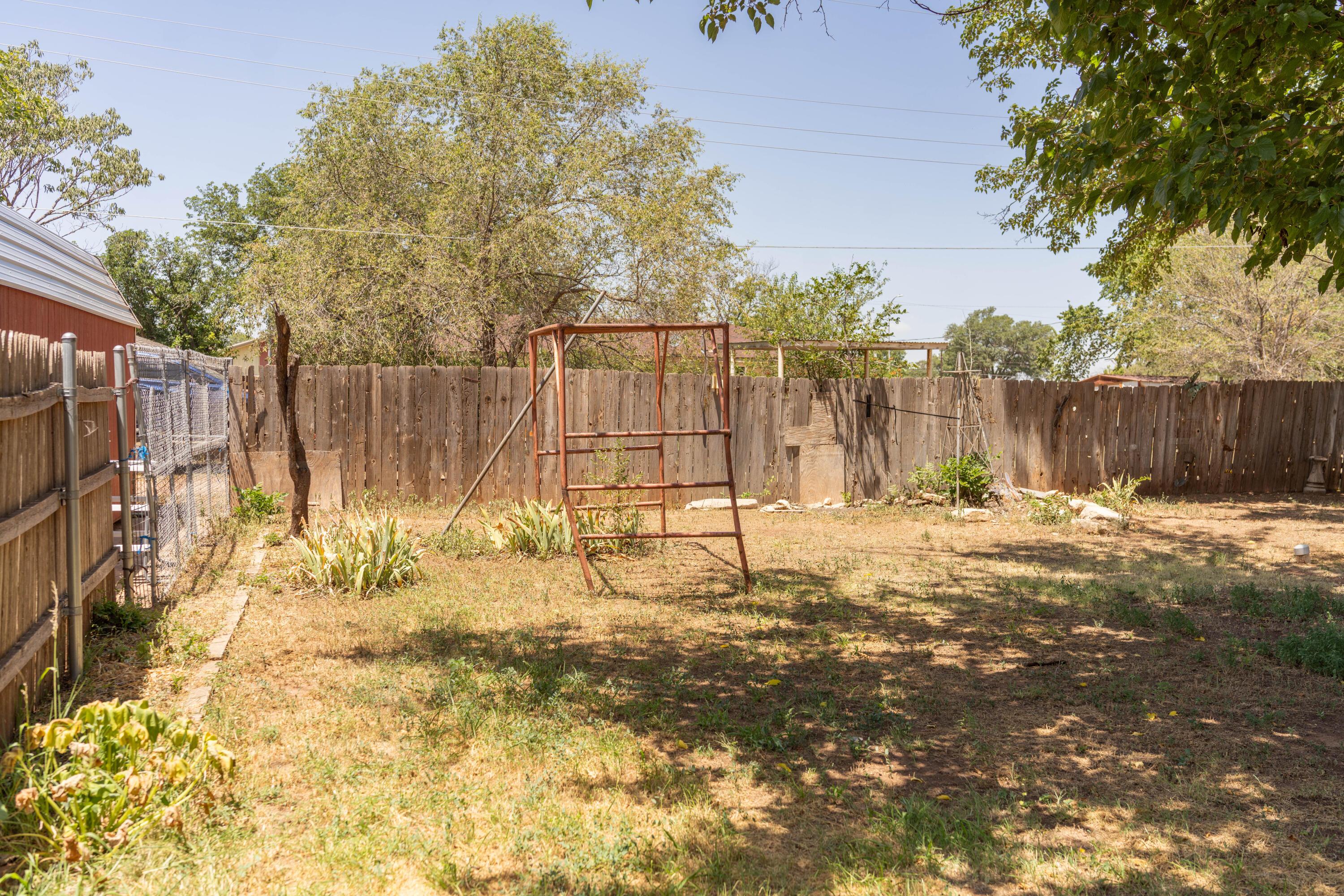 909 S Madden Street Property Photo 36
