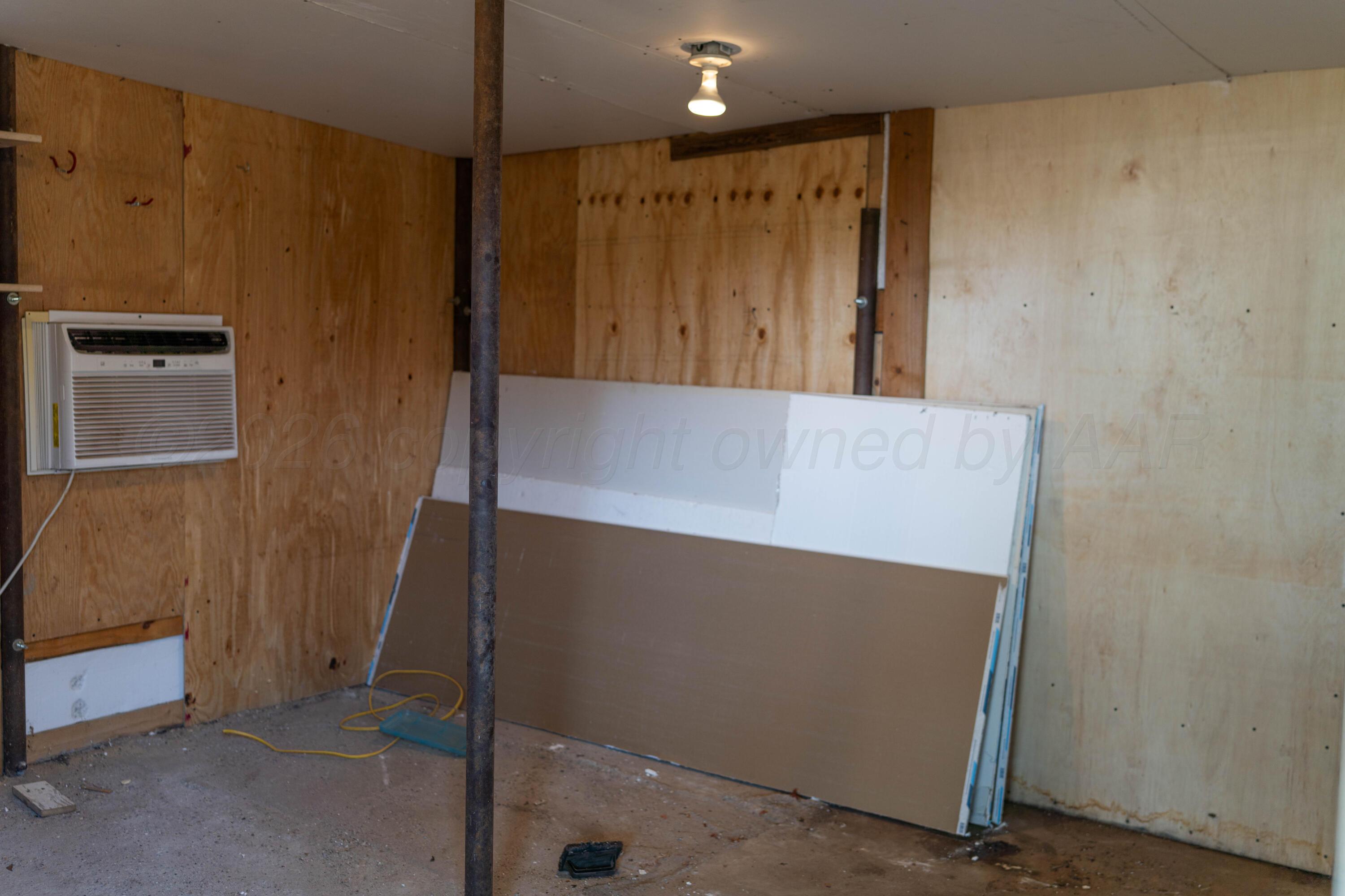 909 S Madden Street Property Photo 38