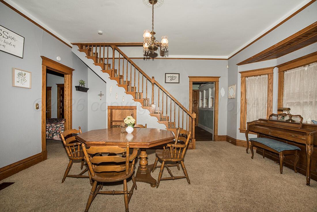 1914 S Harrison Street Property Photo 7