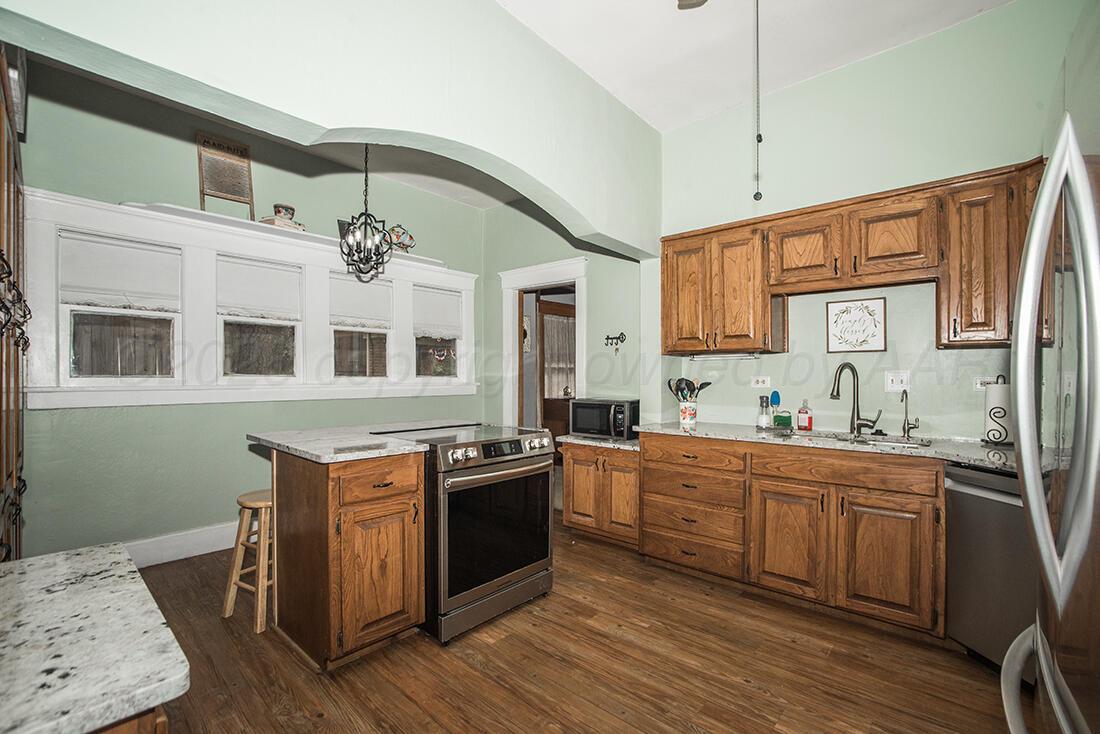 1914 S Harrison Street Property Photo 12