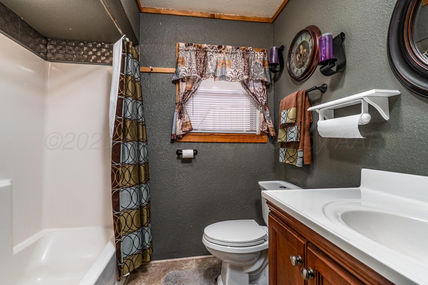 2702 S Highland Street Property Photo 13