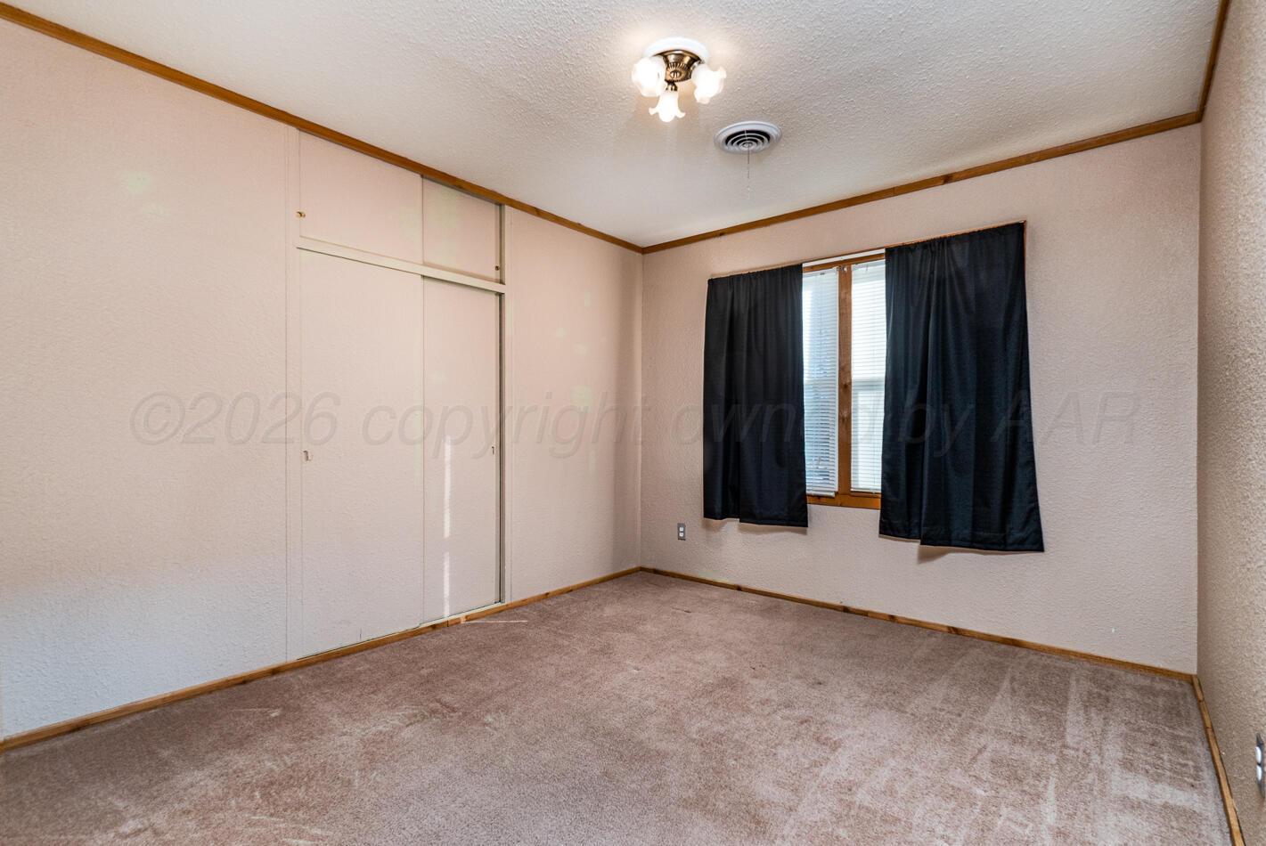 2702 S Highland Street Property Photo 15