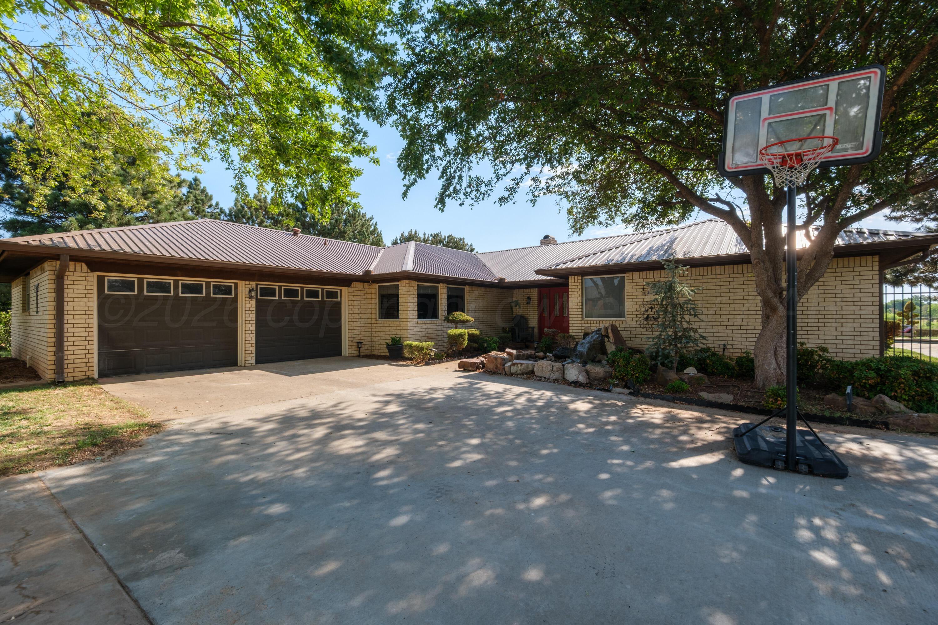 1305 S Ponderosa Property Photo 3