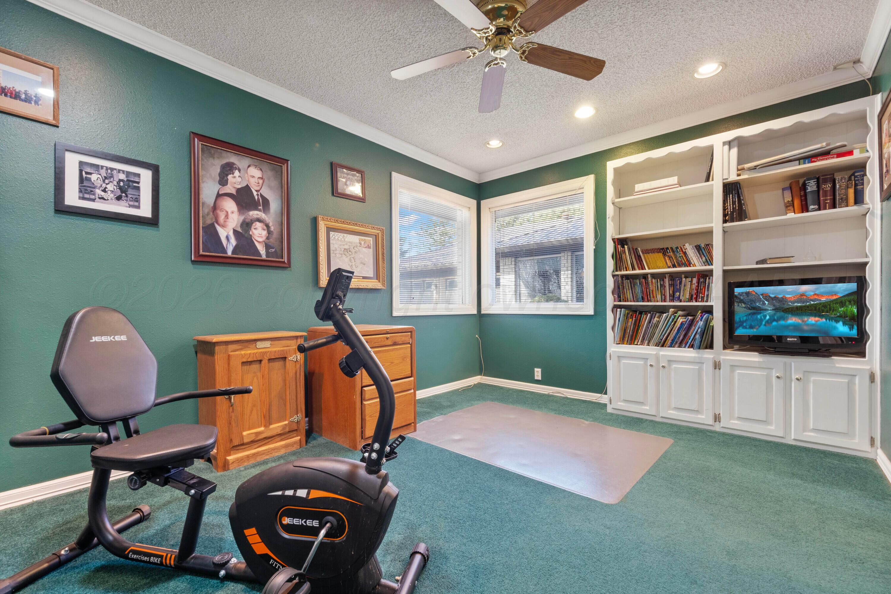 1305 S Ponderosa Property Photo 34