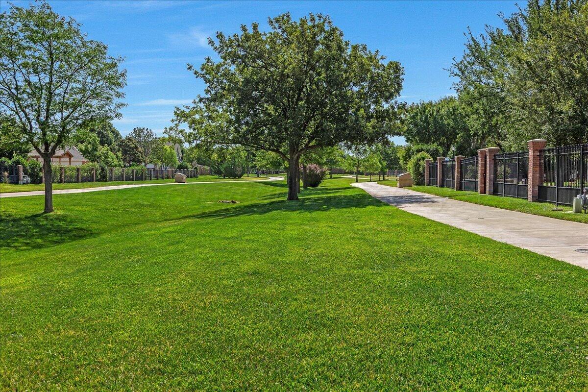 7608 Norwood Drive Property Photo 39