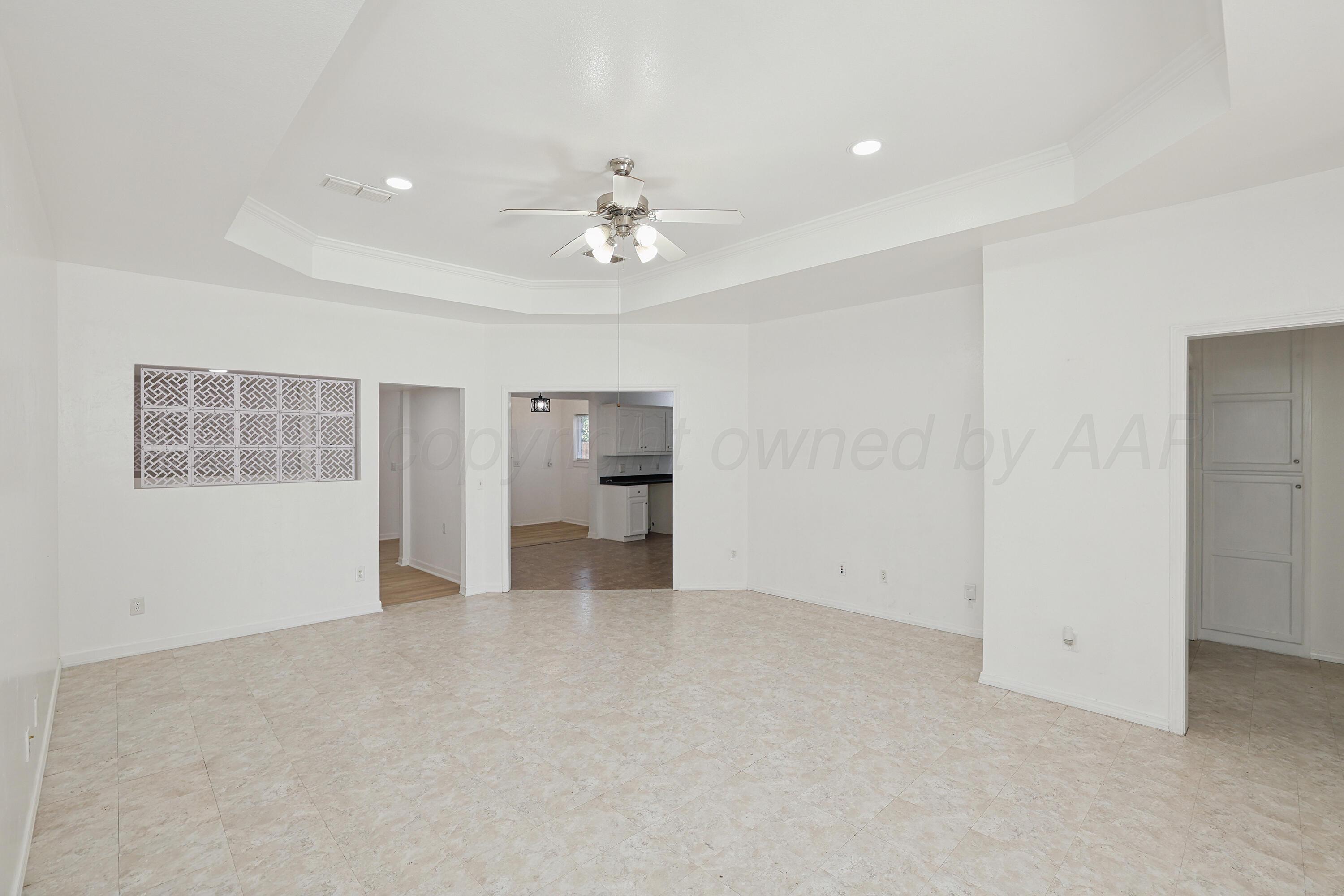 4012 Pine Street Property Photo 5