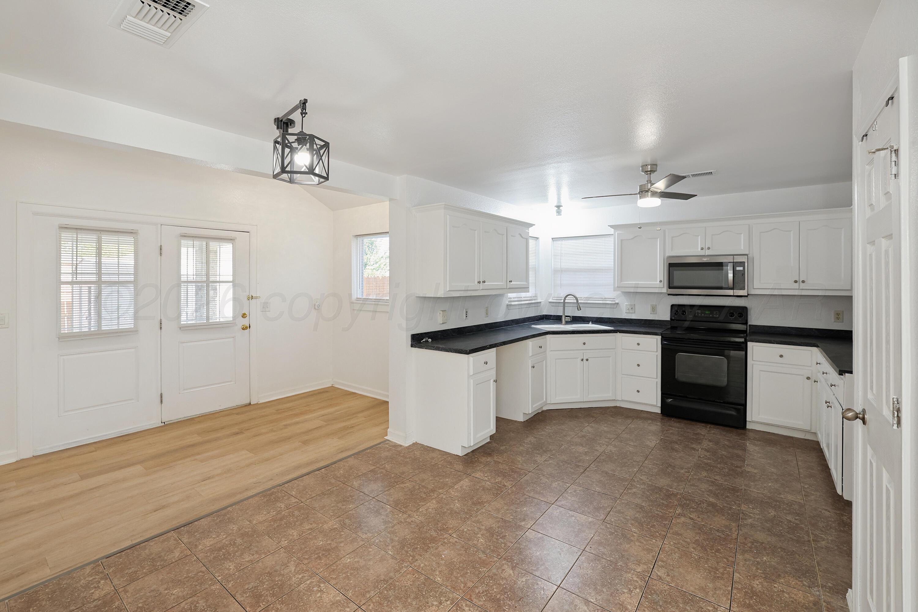 4012 Pine Street Property Photo 7