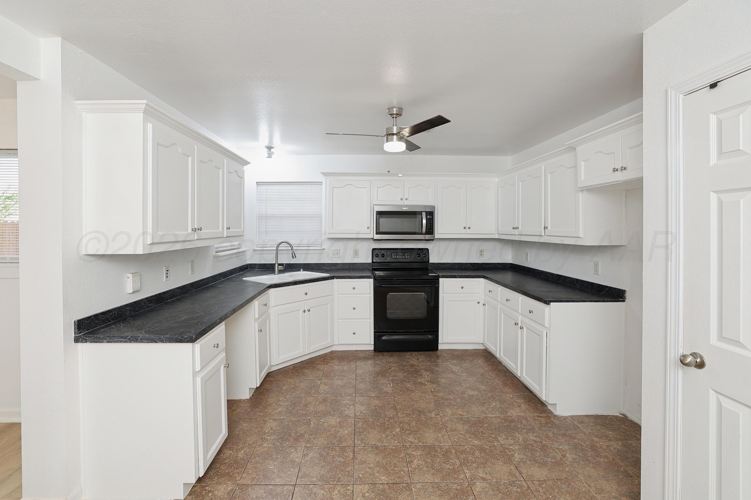 4012 Pine Street Property Photo 9