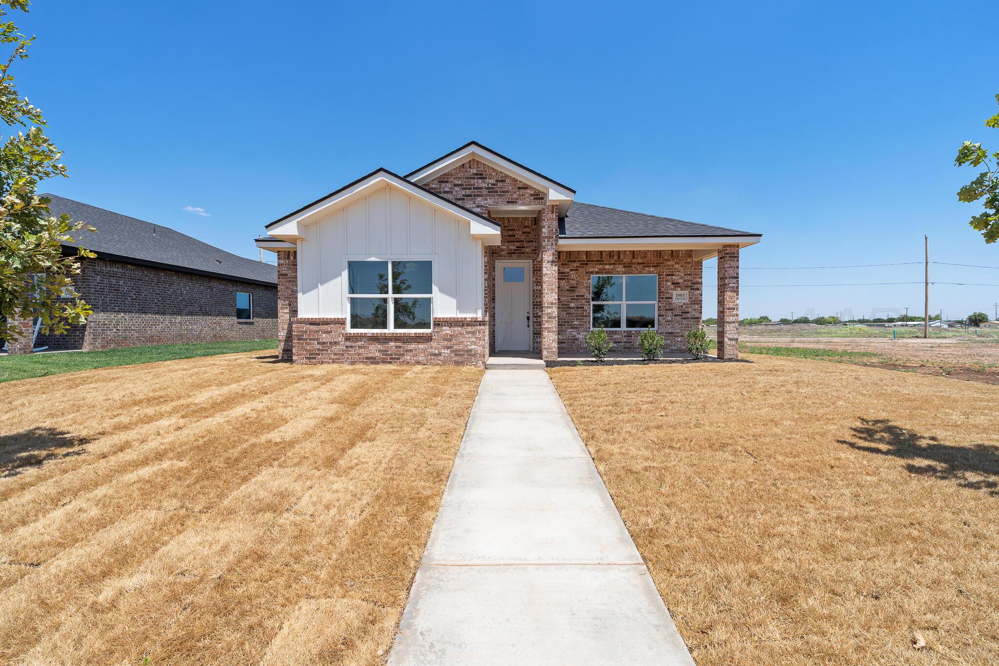 1903 Living Water Drive Property Photo 1