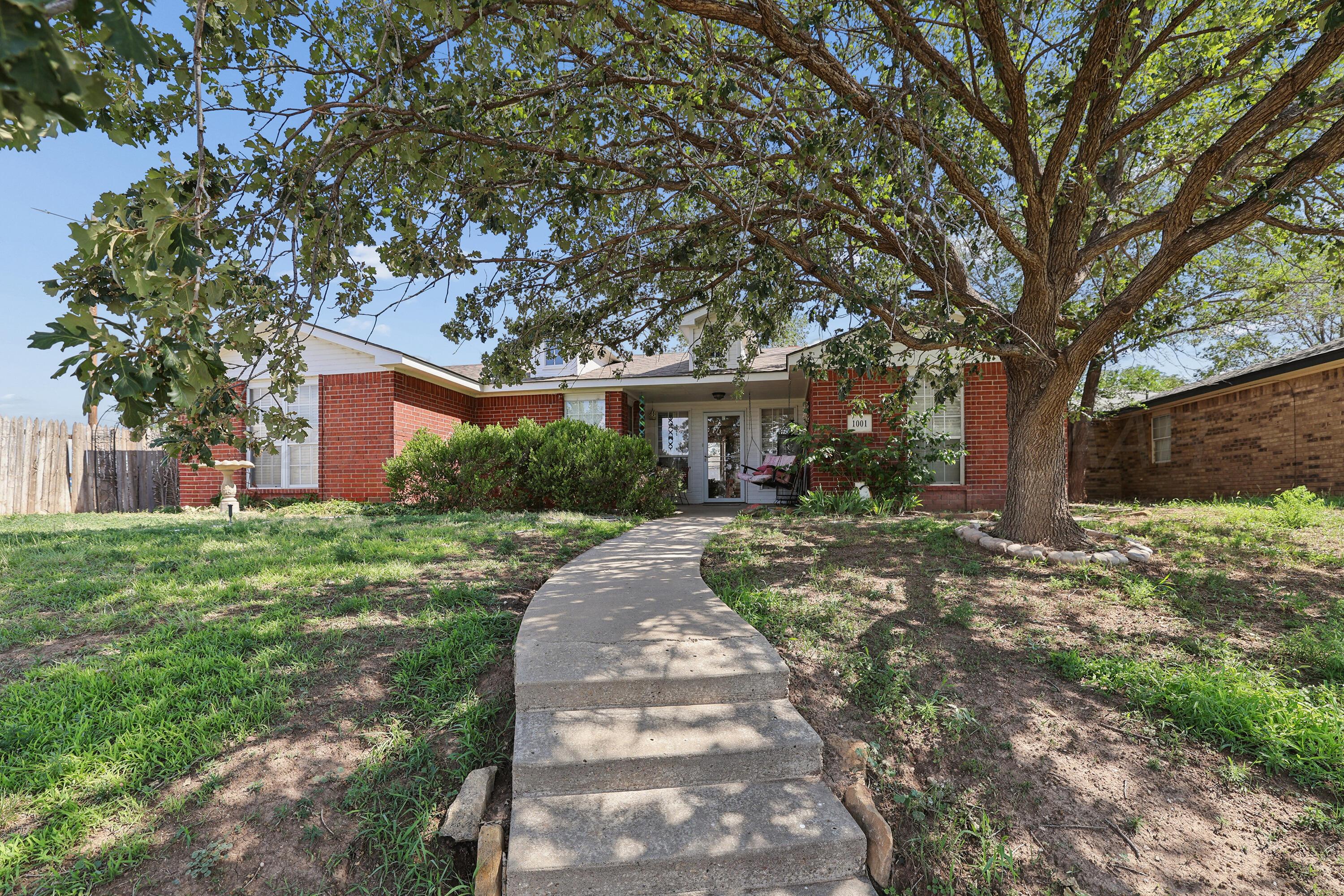 1001 Sterling Drive Property Photo 1