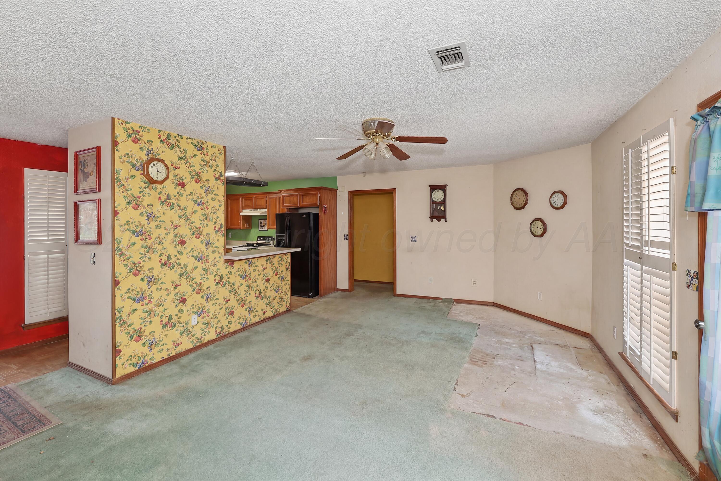1001 Sterling Drive Property Photo 4