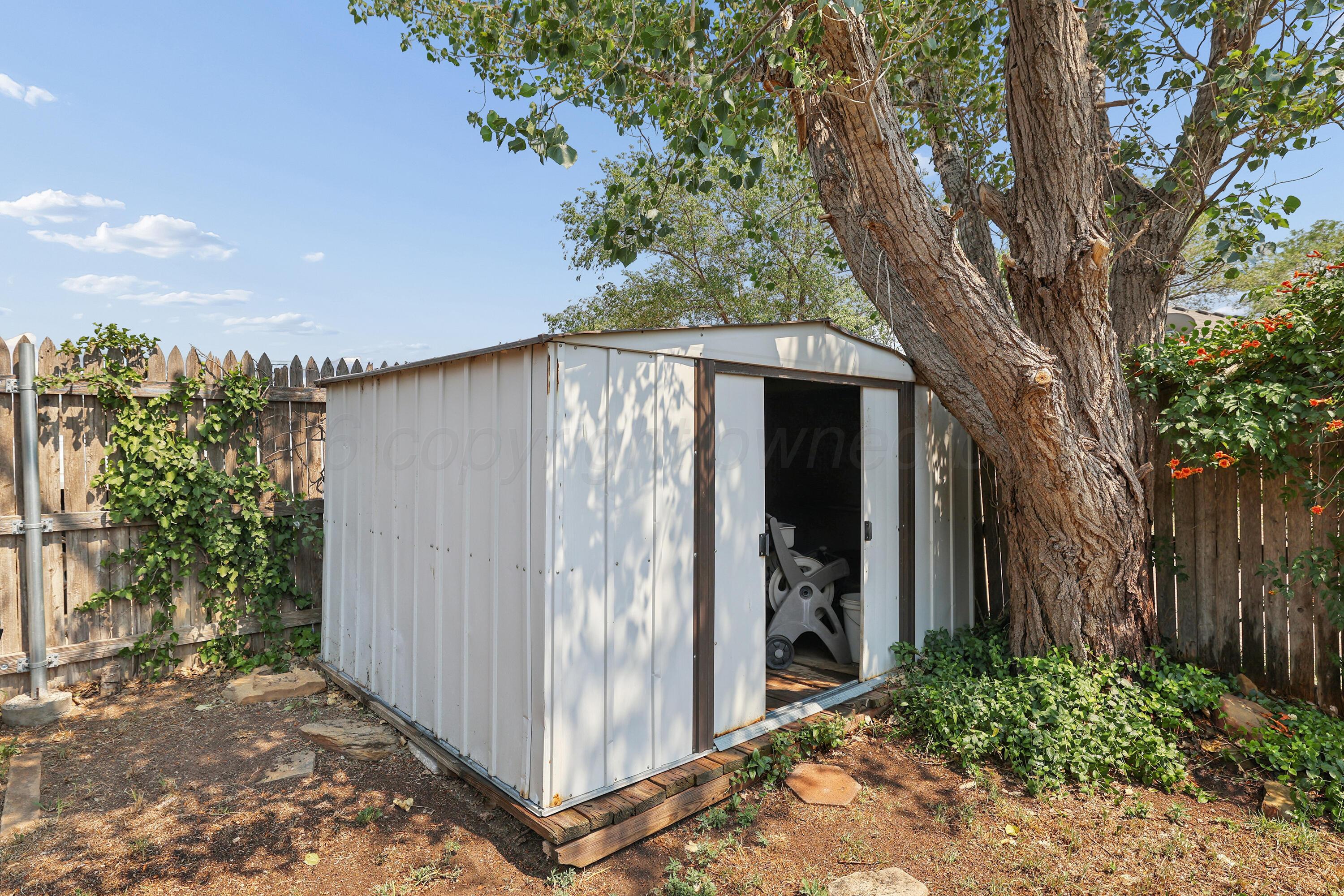 1001 Sterling Drive Property Photo 17