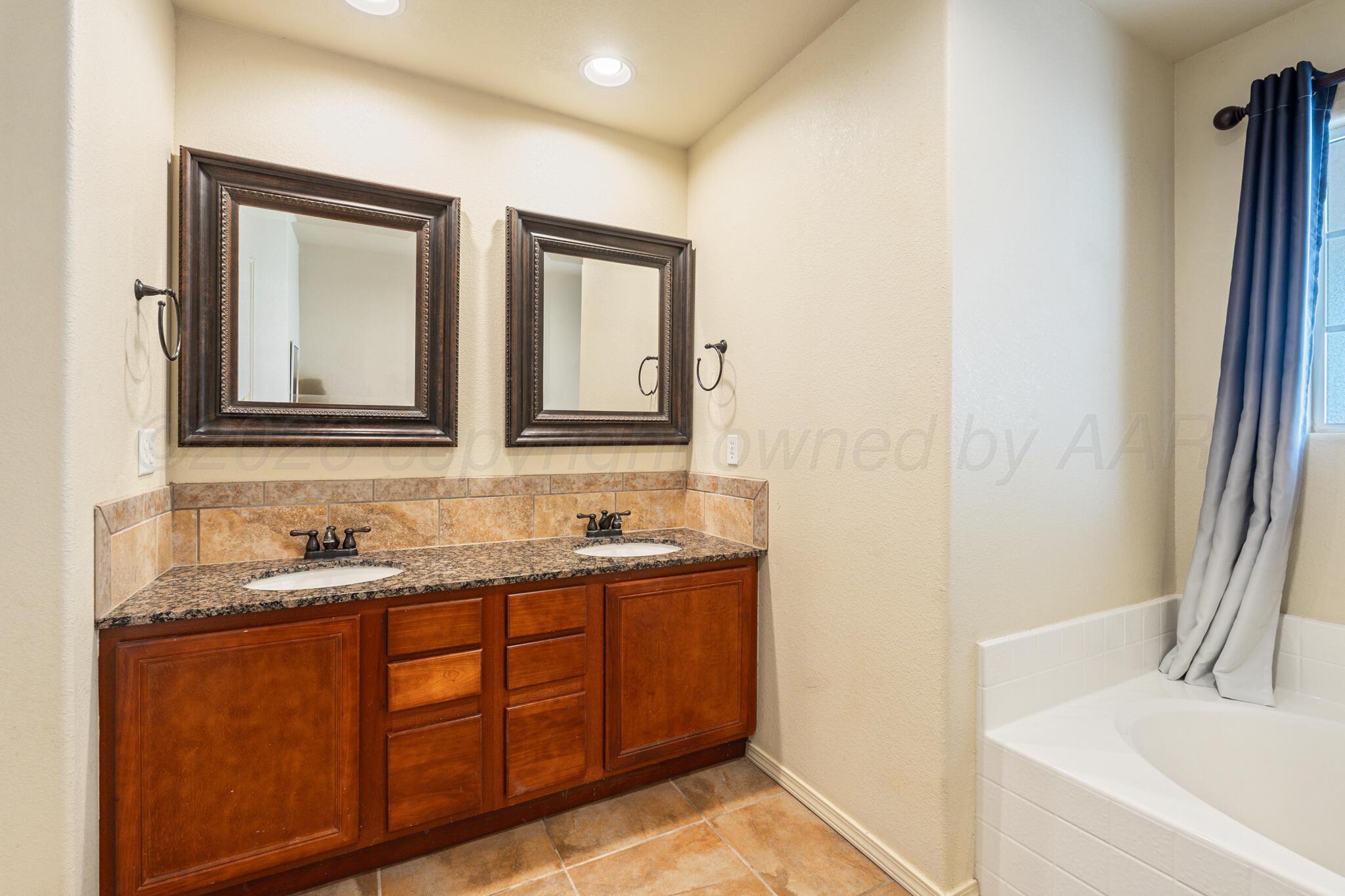 8302 Vail Drive Property Photo 9