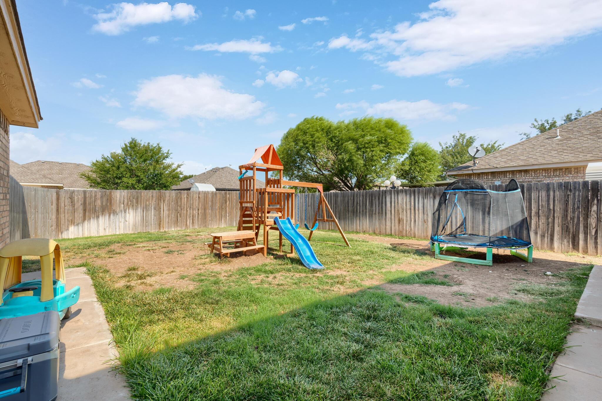 8302 Vail Drive Property Photo 17