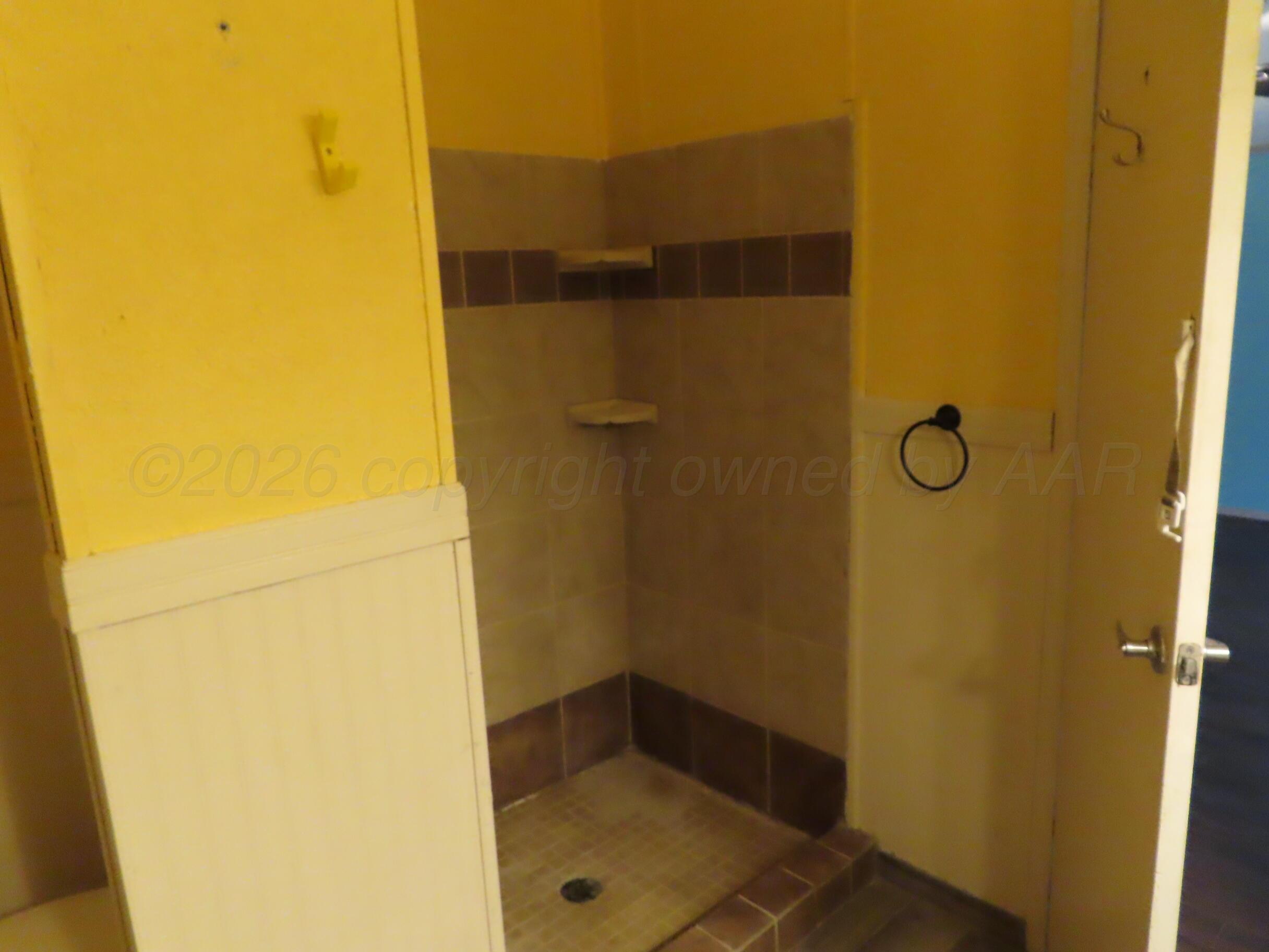 8101 Sophia Property Photo 10
