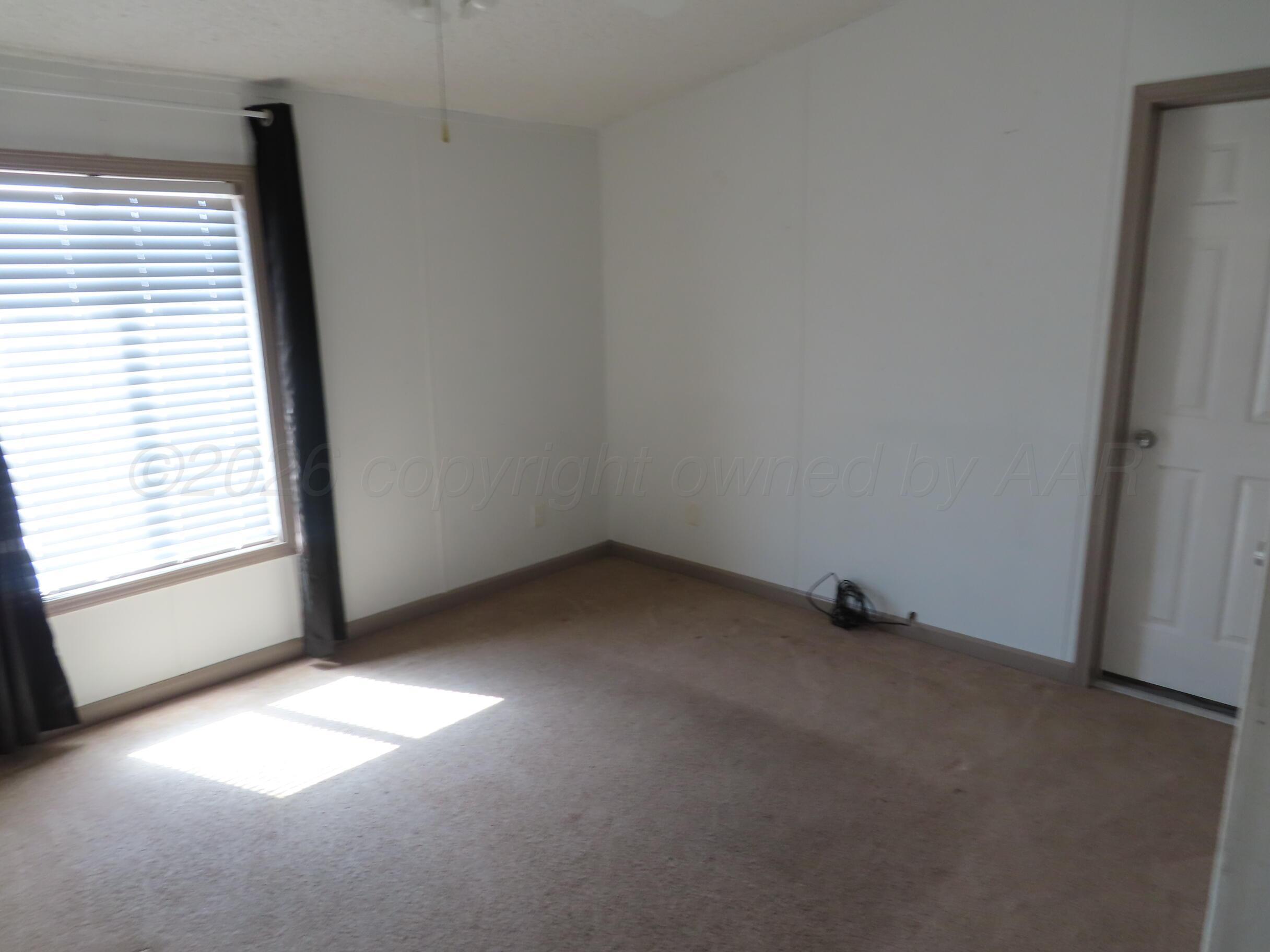 8101 Sophia Property Photo 15